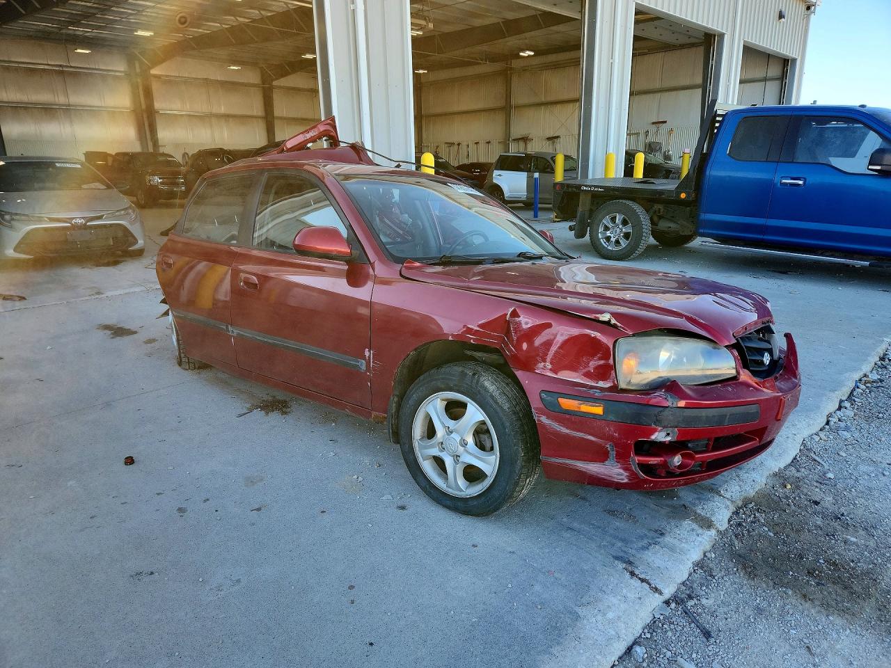 2004 Hyundai Elantra Gt Red vin: KMHDN56D34U112845