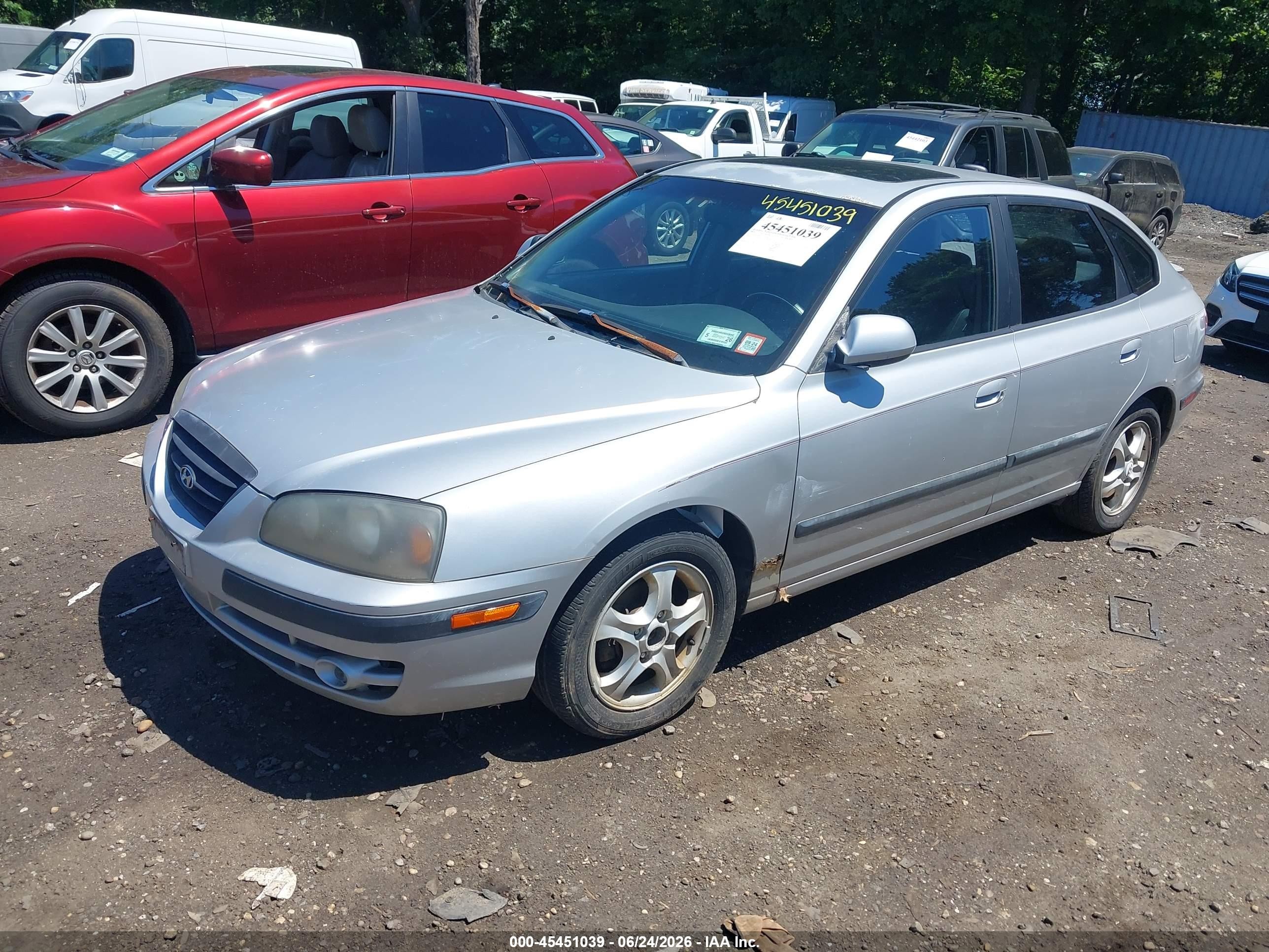 2004 Hyundai Elantra Gt Серебряный vin: KMHDN56D34U121447