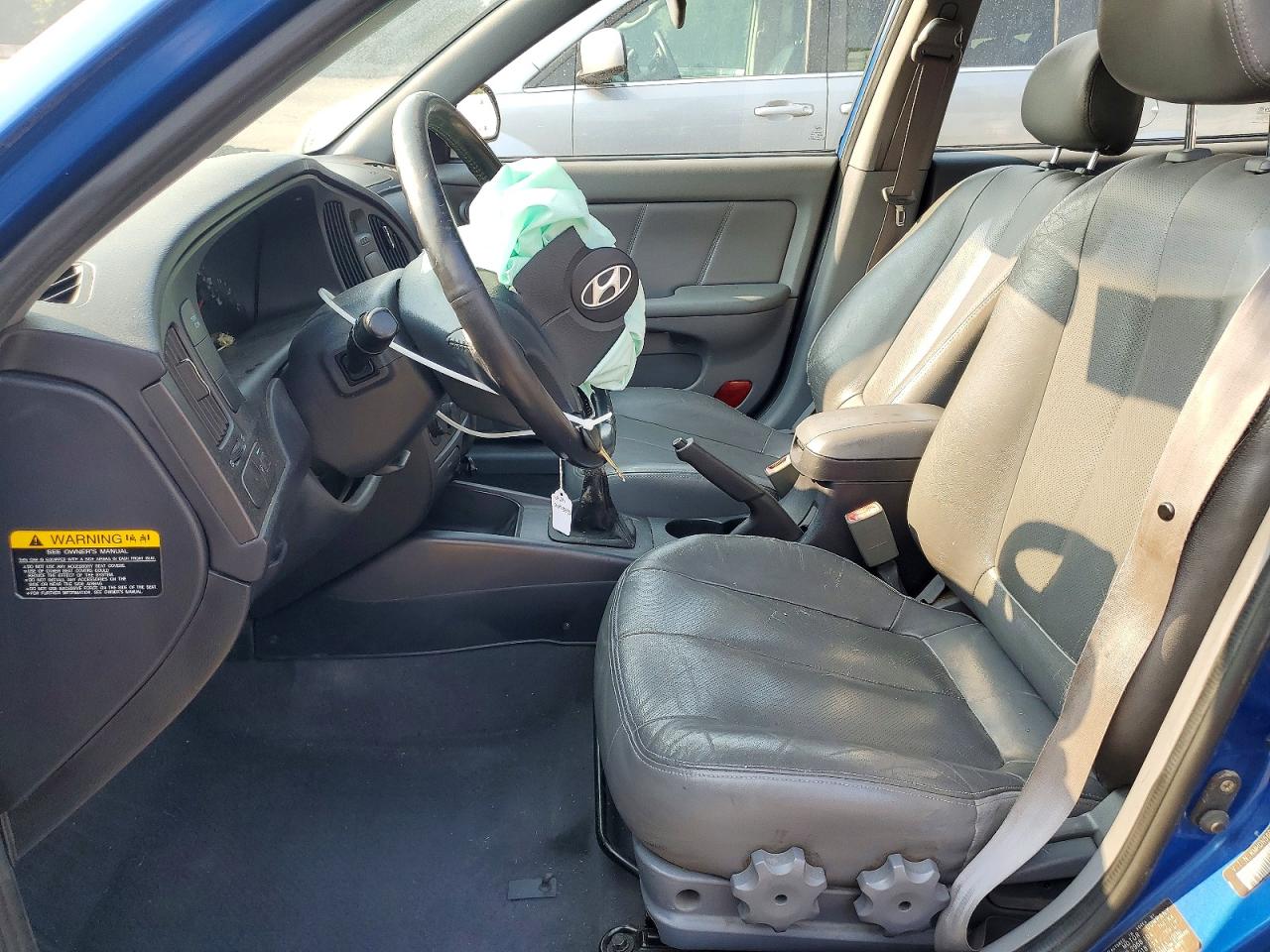 2005 Hyundai Elantra Gls Blue vin: KMHDN56D45U136203