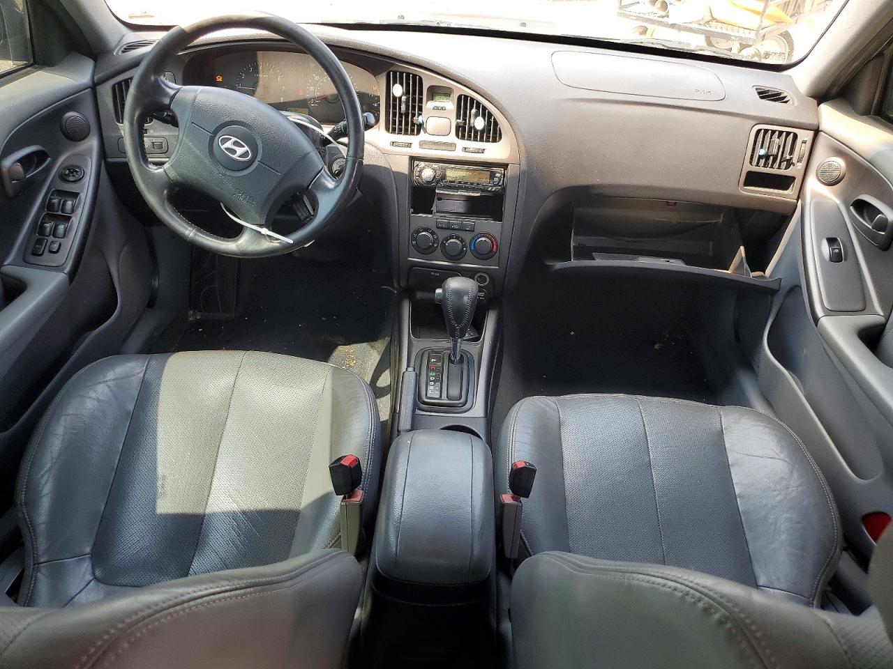 2004 Hyundai Elantra Gt Black vin: KMHDN56DX4U128119