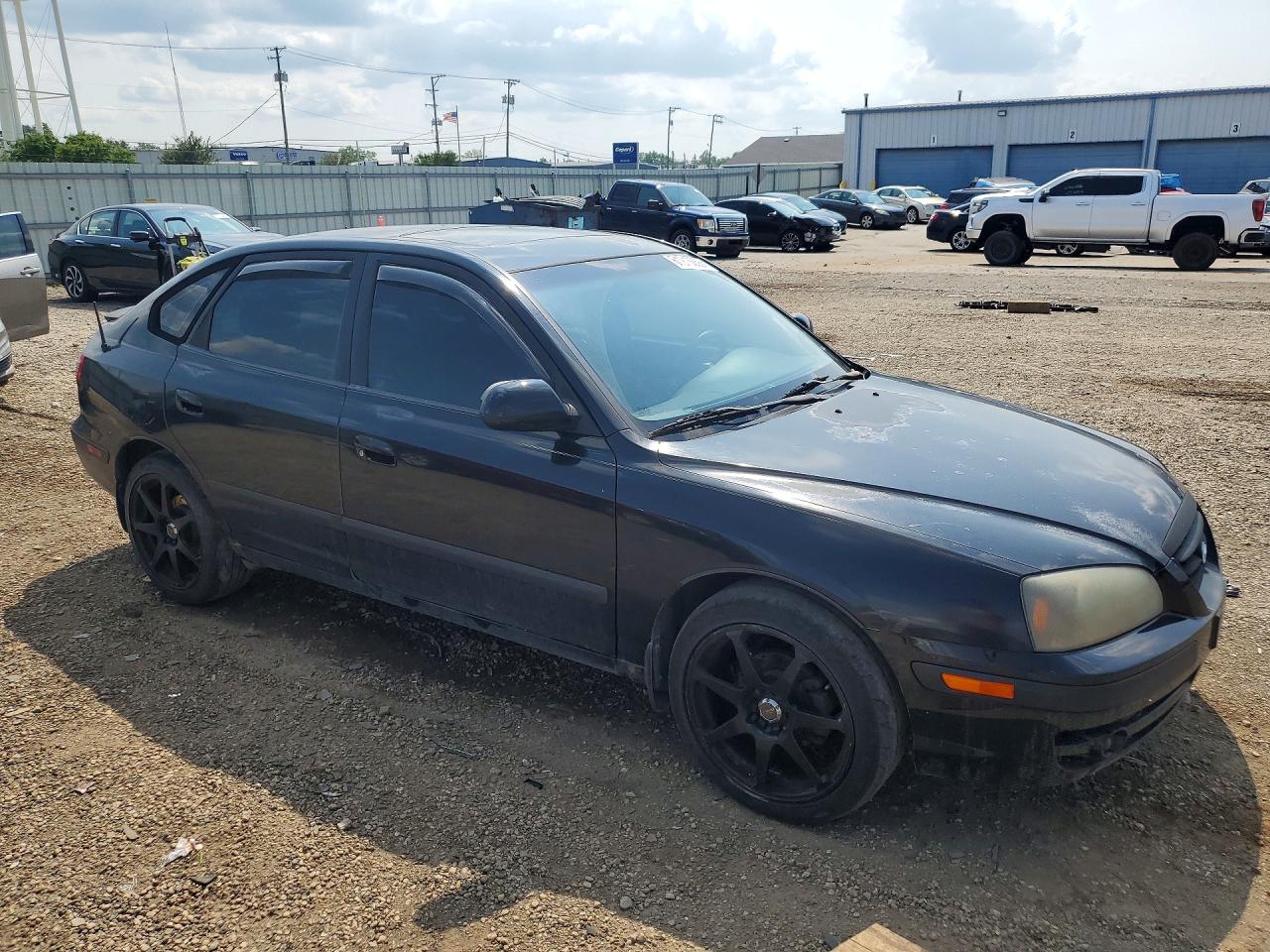 2004 Hyundai Elantra Gt Black vin: KMHDN56DX4U128119