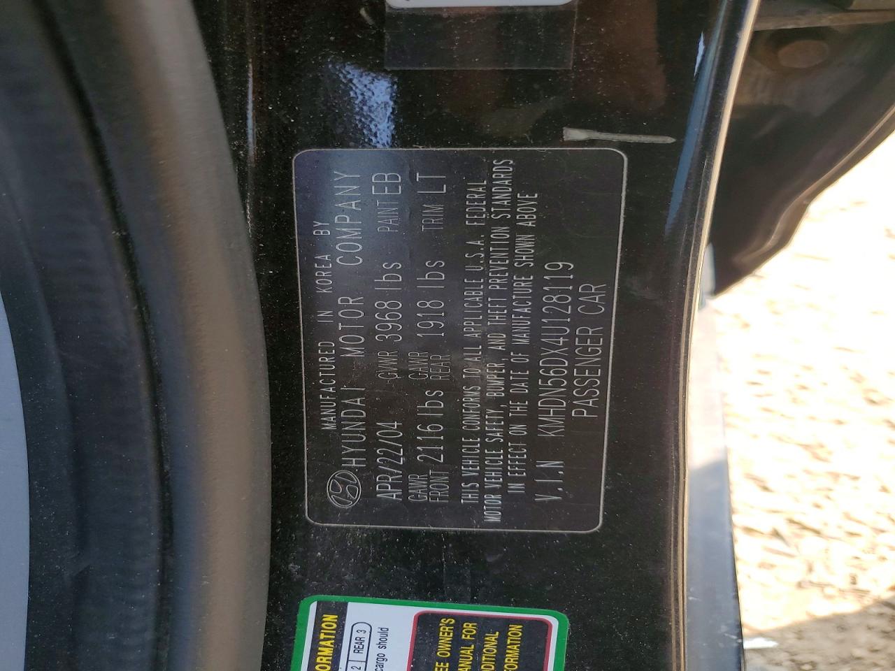 2004 Hyundai Elantra Gt Black vin: KMHDN56DX4U128119