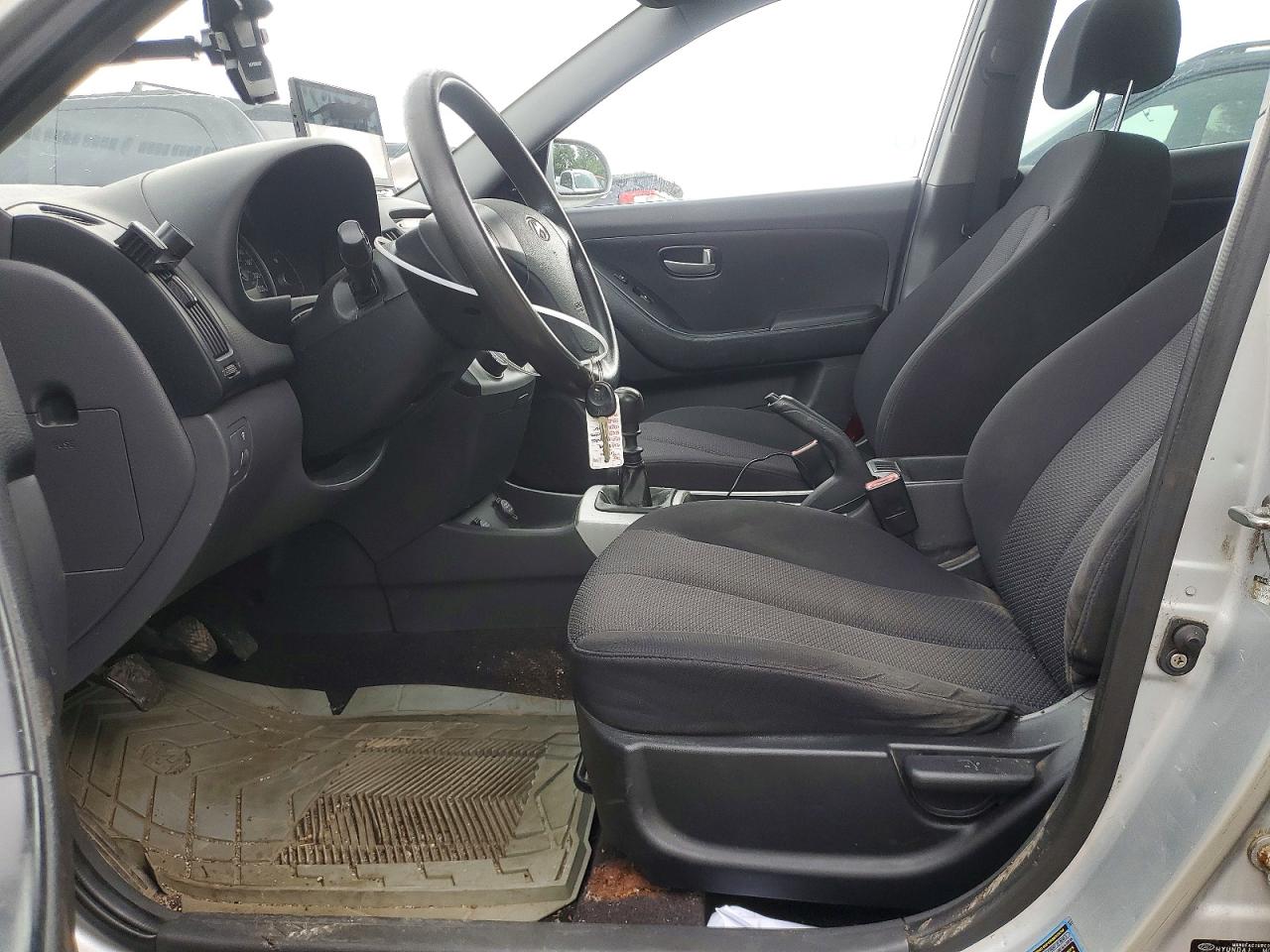 2009 Hyundai Elantra Gl Silver vin: KMHDT45DX9U771062