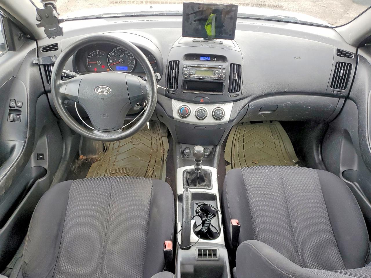 2009 Hyundai Elantra Gl Silver vin: KMHDT45DX9U771062