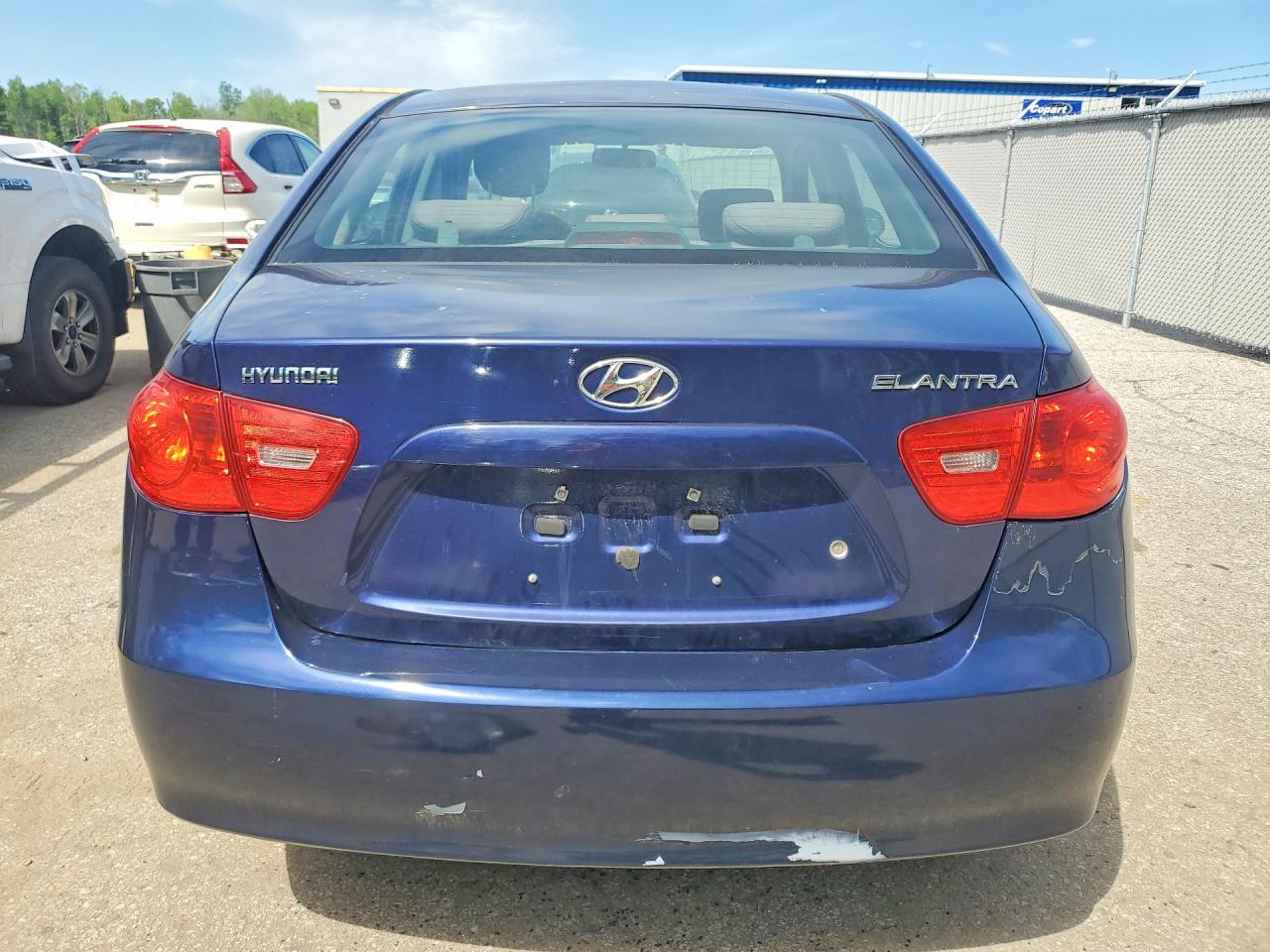 2008 Hyundai Elantra Blue vin: KMHDU45D08U276591