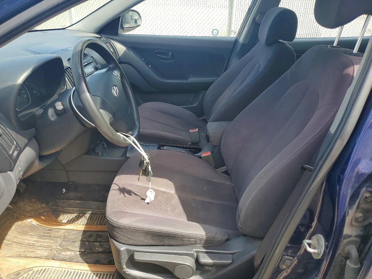 2008 Hyundai Elantra Blue vin: KMHDU45D08U276591
