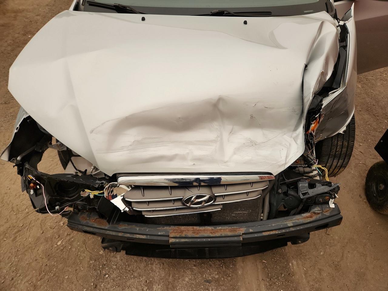 2007 Hyundai Elantra Gls Silver vin: KMHDU45D57U147812
