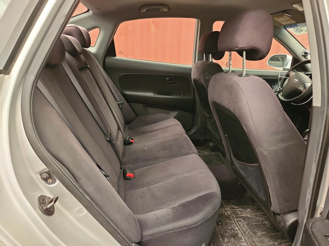 2007 Hyundai Elantra Gls Silver vin: KMHDU45D57U147812