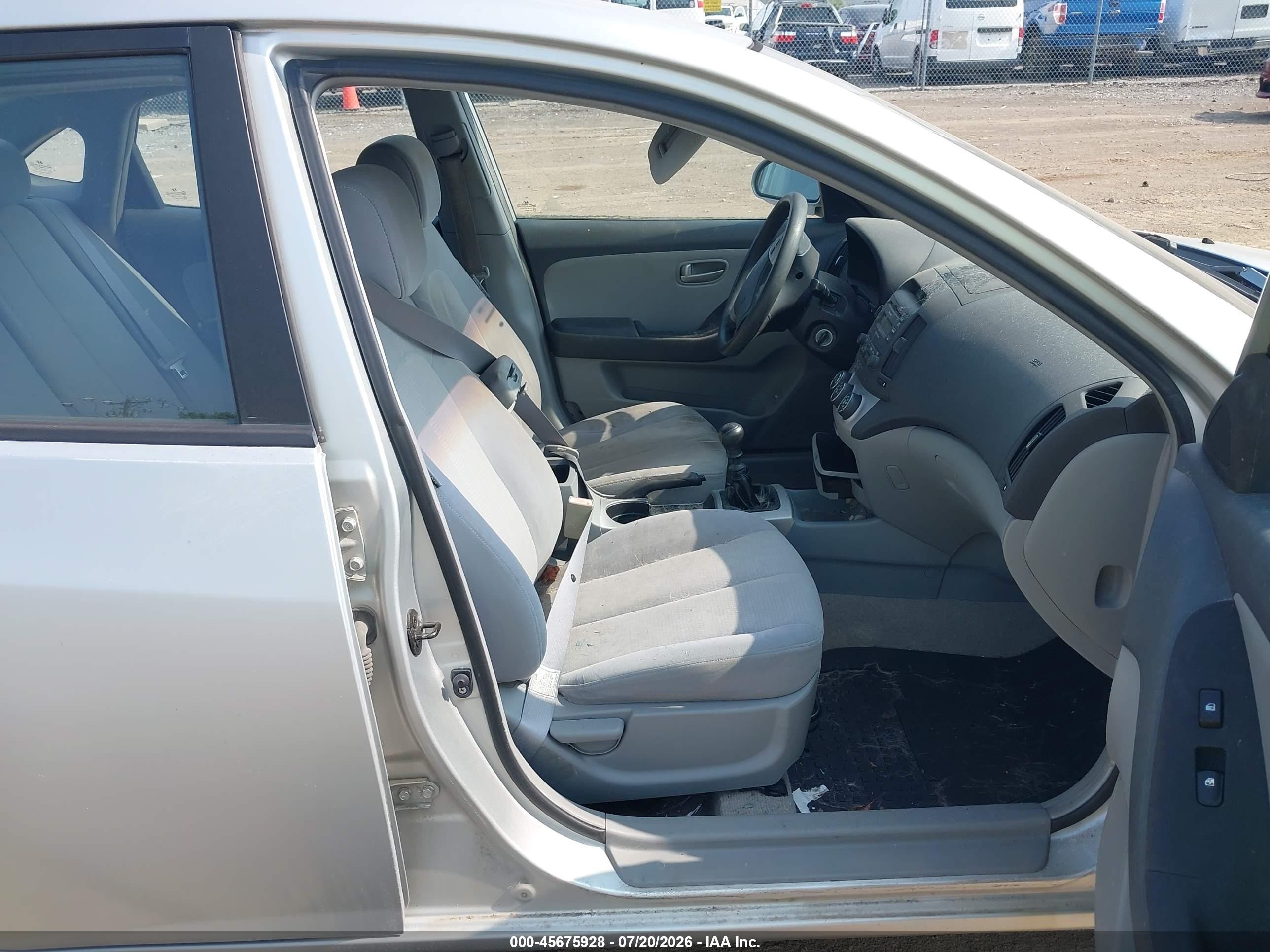 2007 Hyundai Elantra Gls/ltd/se Silver vin: KMHDU46D07U057255