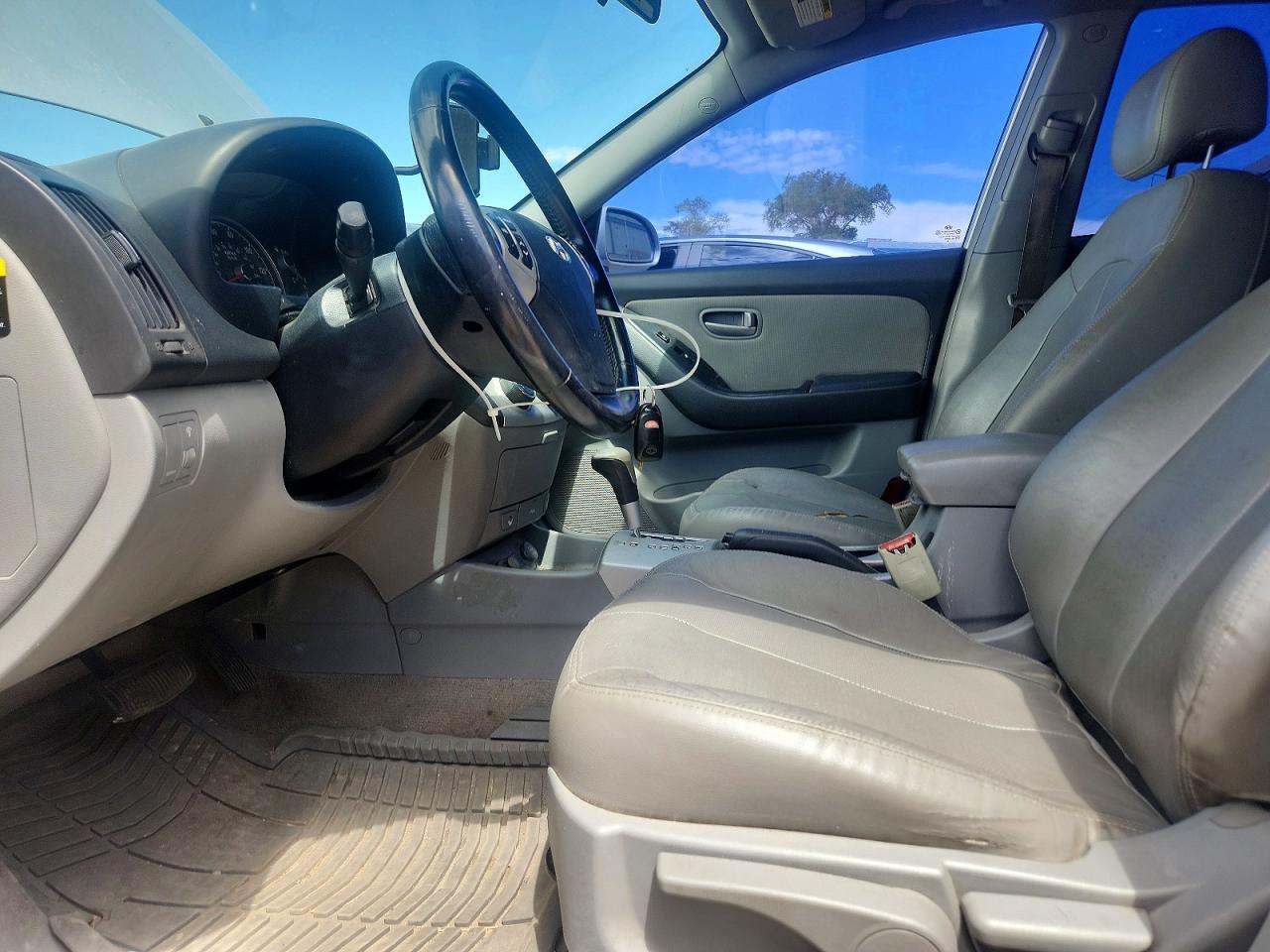 2007 Hyundai Elantra Gls Silver vin: KMHDU46D07U090367