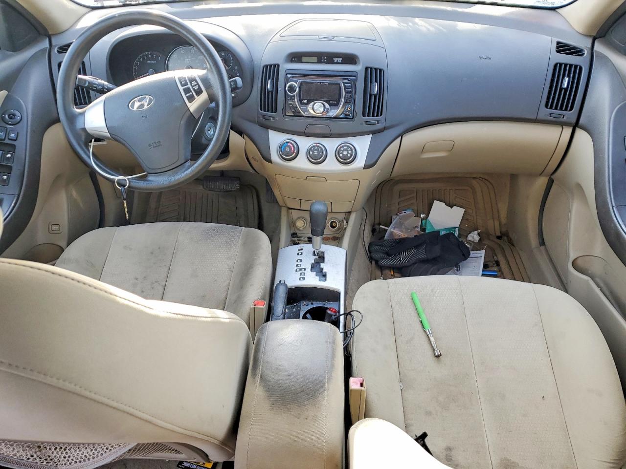 2007 Hyundai Elantra Gold vin: KMHDU46D07U150289