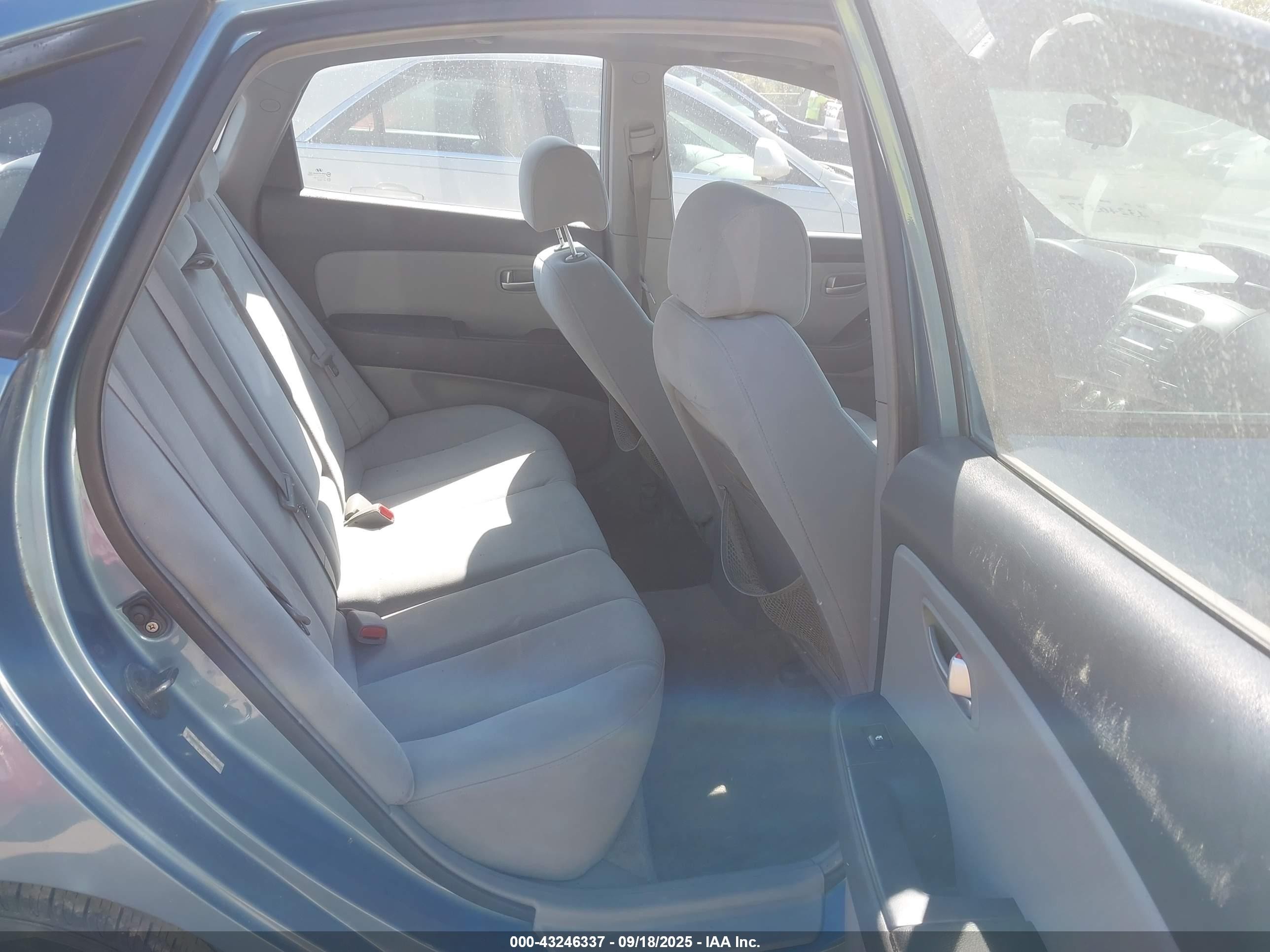 2007 Hyundai Elantra Gls/limited/se Blue vin: KMHDU46D07U164855