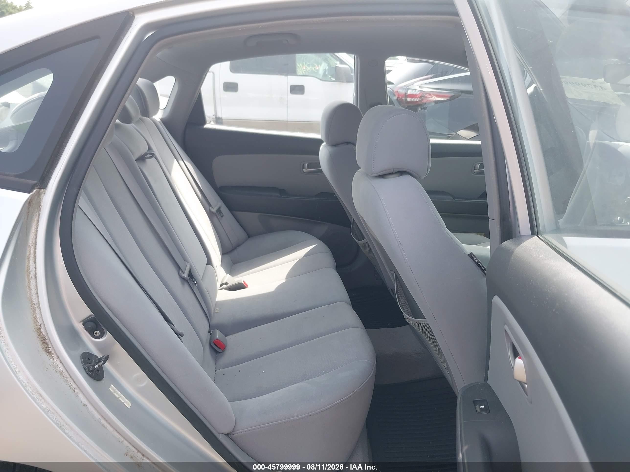 2007 Hyundai Elantra Gls/ltd/se Серебряный vin: KMHDU46D07U174267