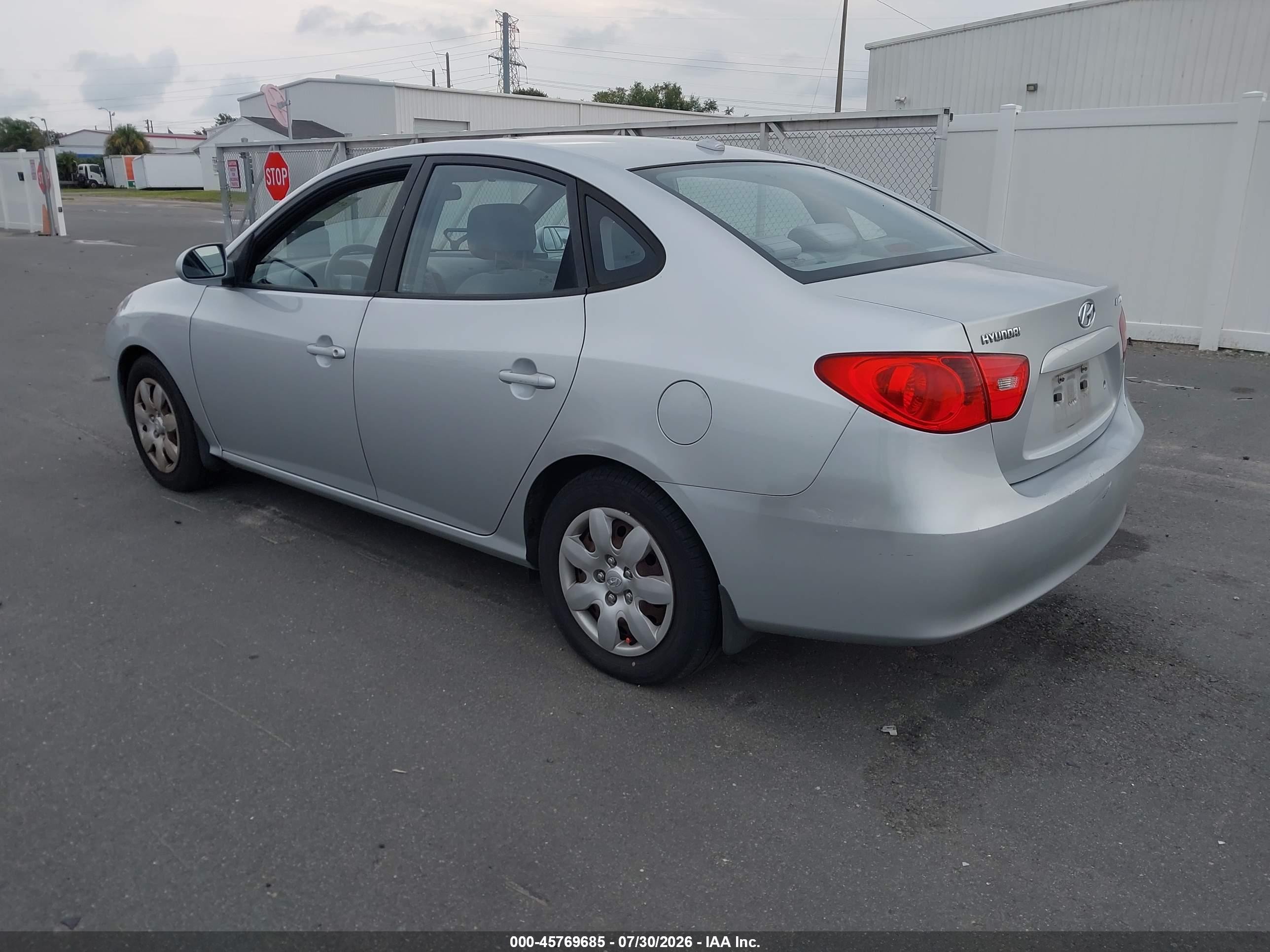 2007 Hyundai Elantra Gls/ltd/se Silver vin: KMHDU46D07U269590