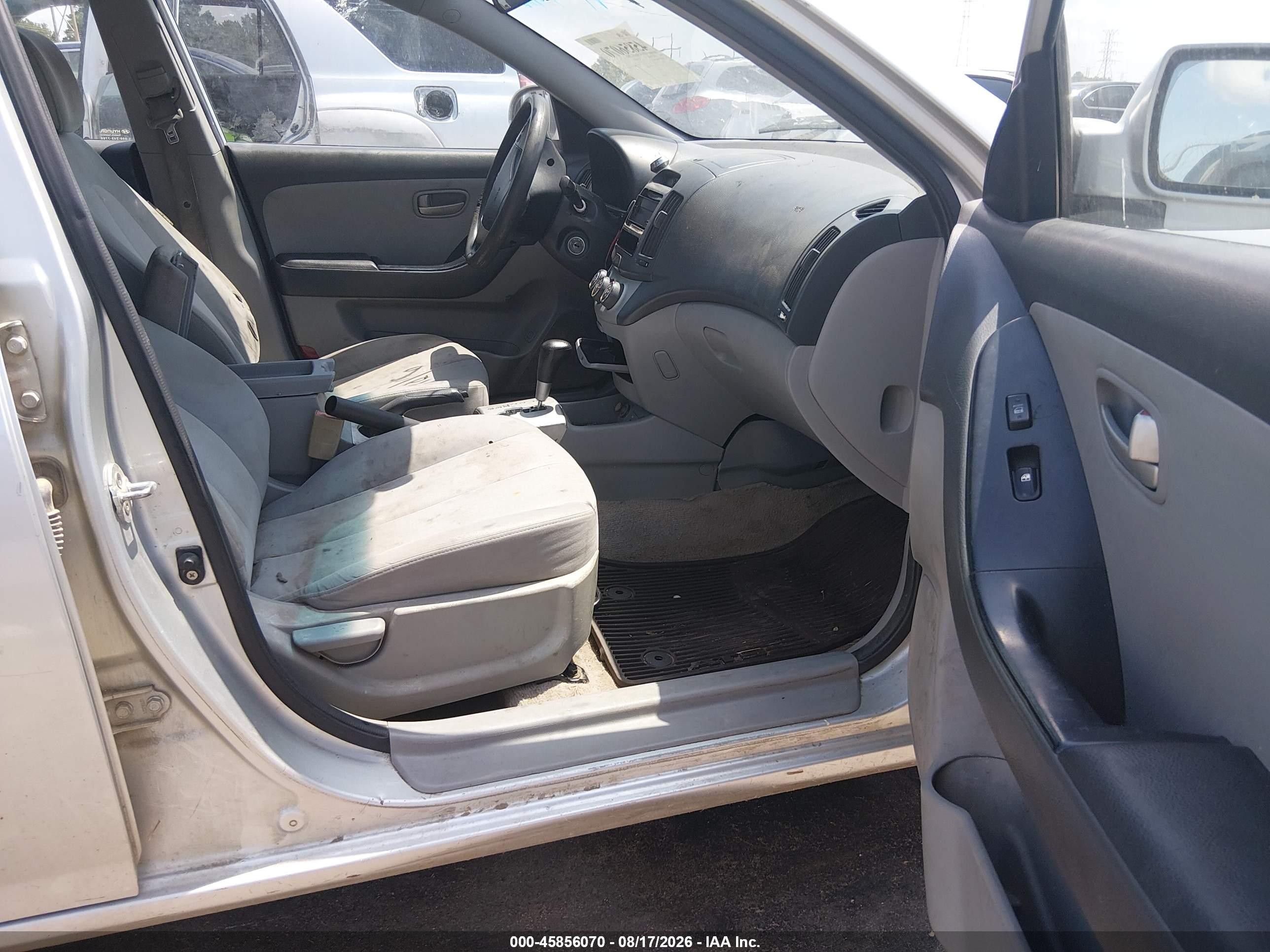 2008 Hyundai Elantra Gls/se Silver vin: KMHDU46D08U298671