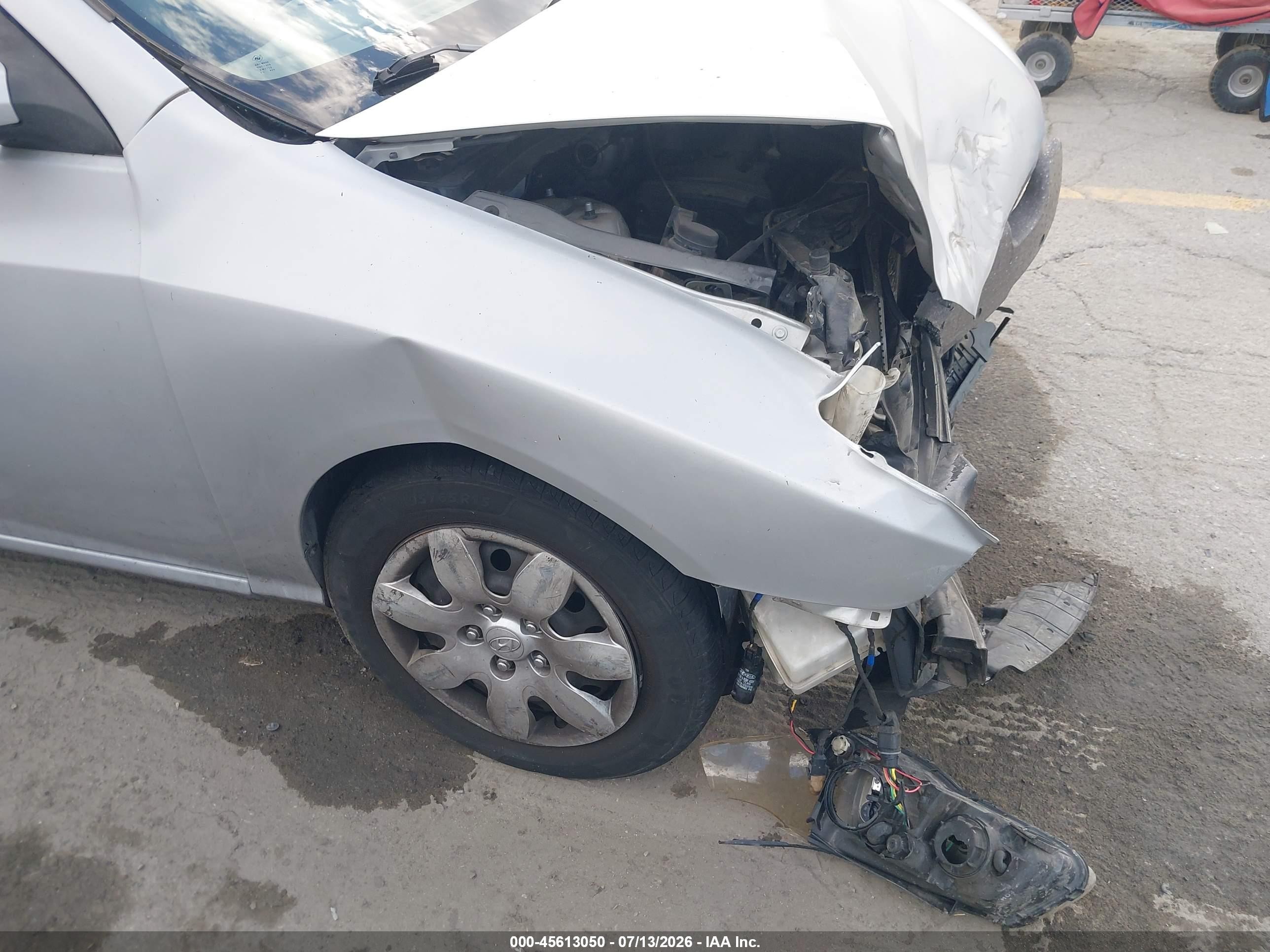 2008 Hyundai Elantra Gls/se Gray vin: KMHDU46D08U393165