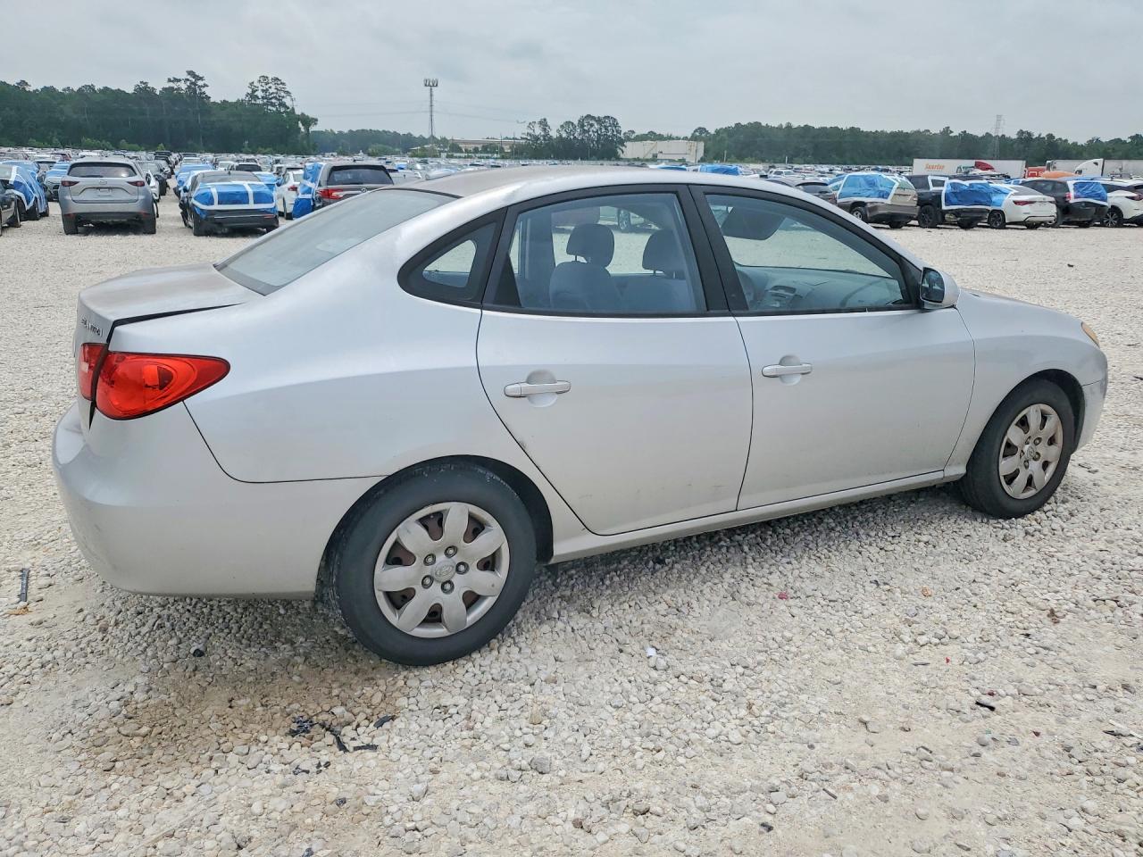 2008 Hyundai Elantra Gls/se/limited Silver vin: KMHDU46D08U426004