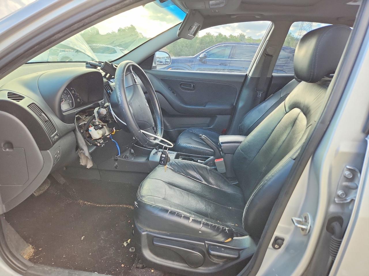 2008 Hyundai Elantra Gls Silver vin: KMHDU46D08U444731