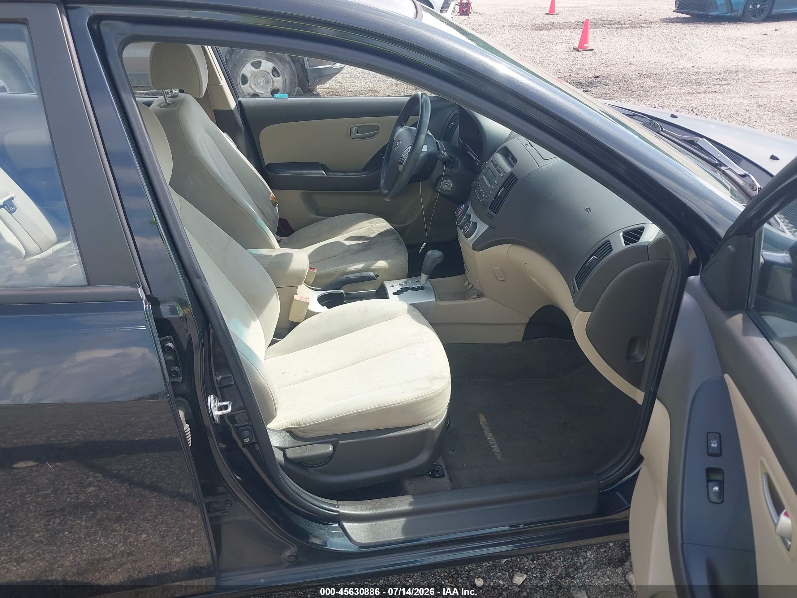 2008 Hyundai Elantra Gls/se Black vin: KMHDU46D08U481777