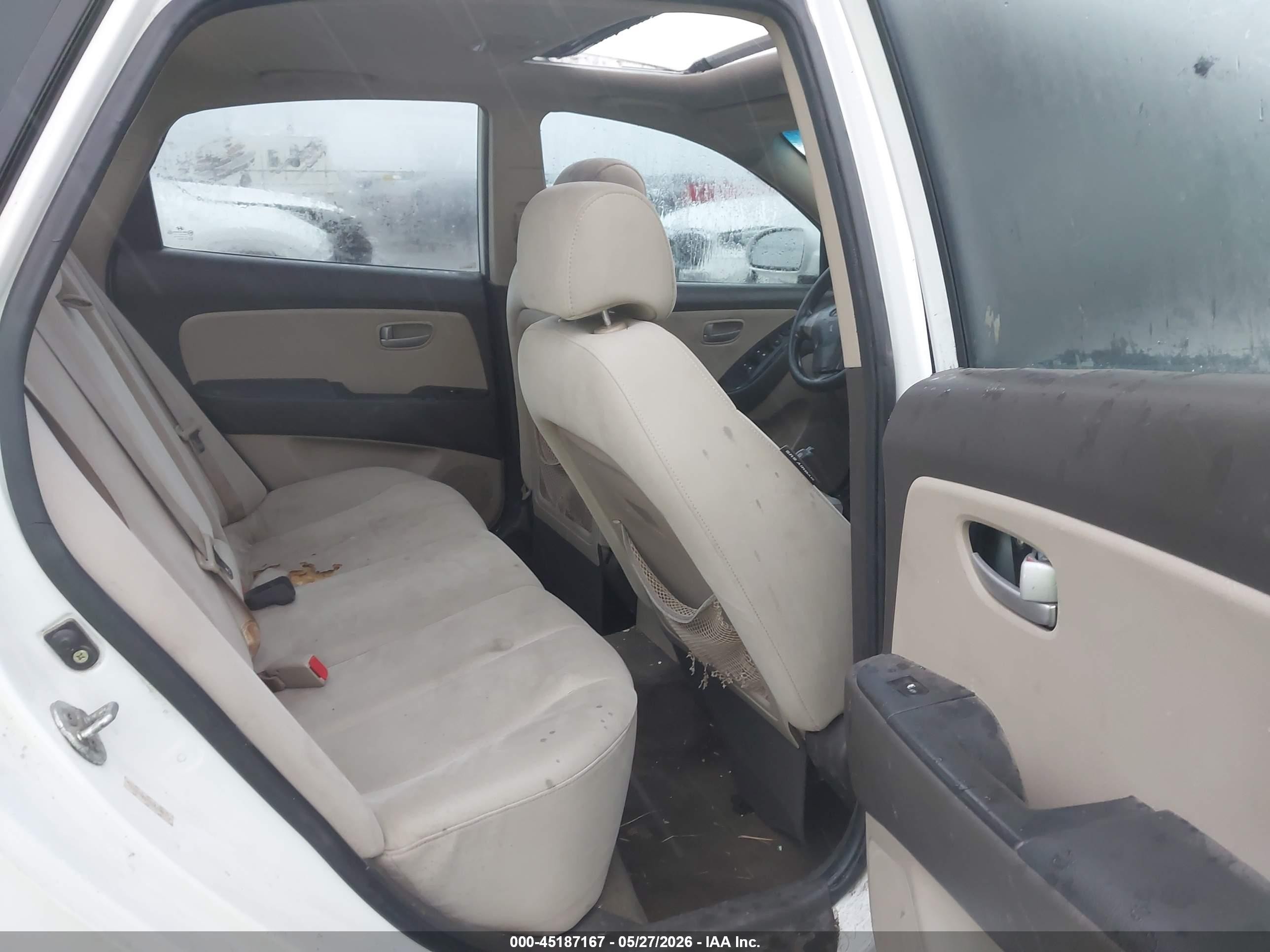 2008 Hyundai Elantra Gls/se White vin: KMHDU46D08U490463