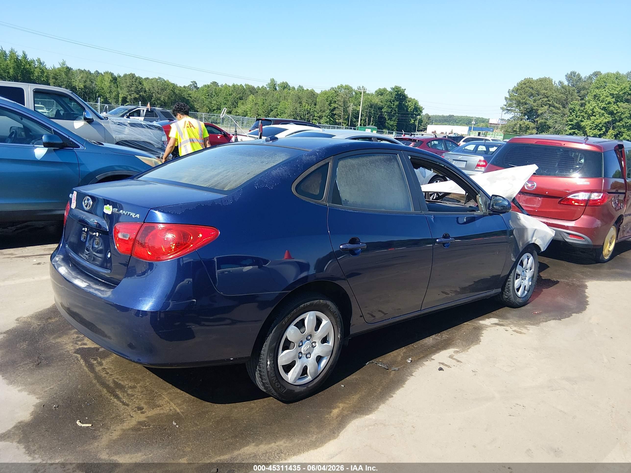 2008 Hyundai Elantra Gls/se Blue vin: KMHDU46D08U512185