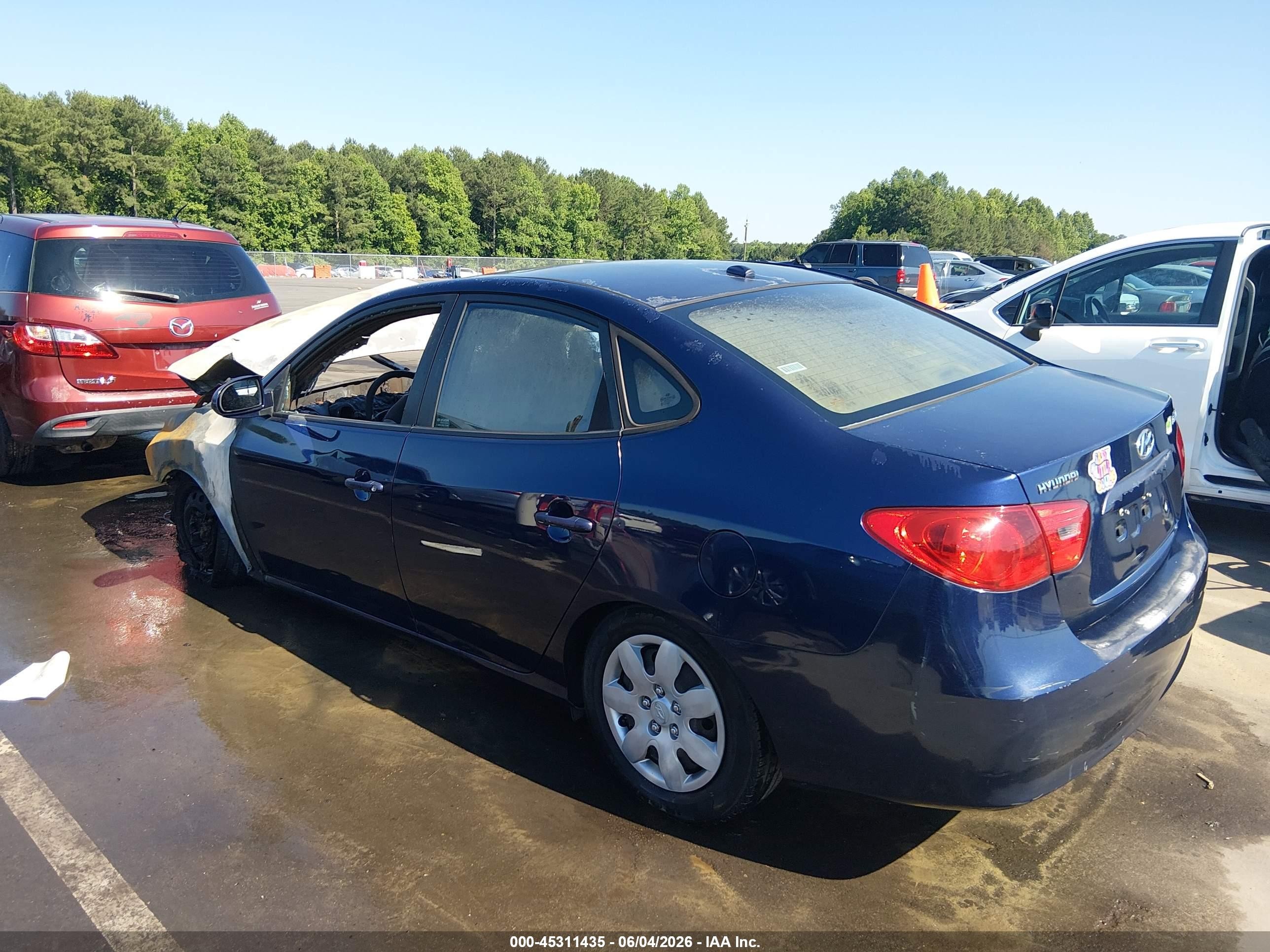 2008 Hyundai Elantra Gls/se Blue vin: KMHDU46D08U512185