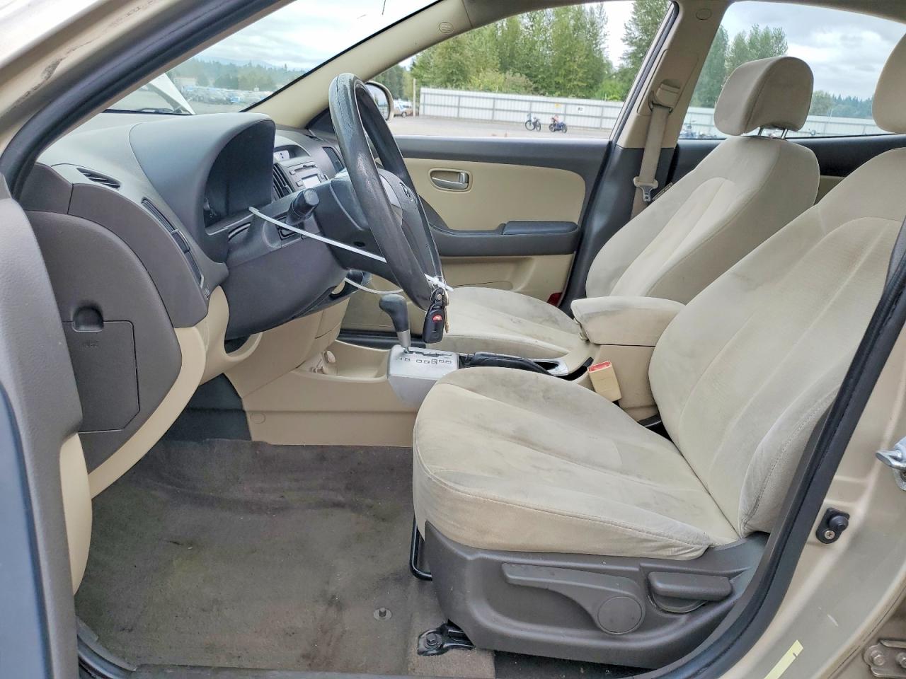 2008 Hyundai Elantra Gls Gold vin: KMHDU46D08U538155