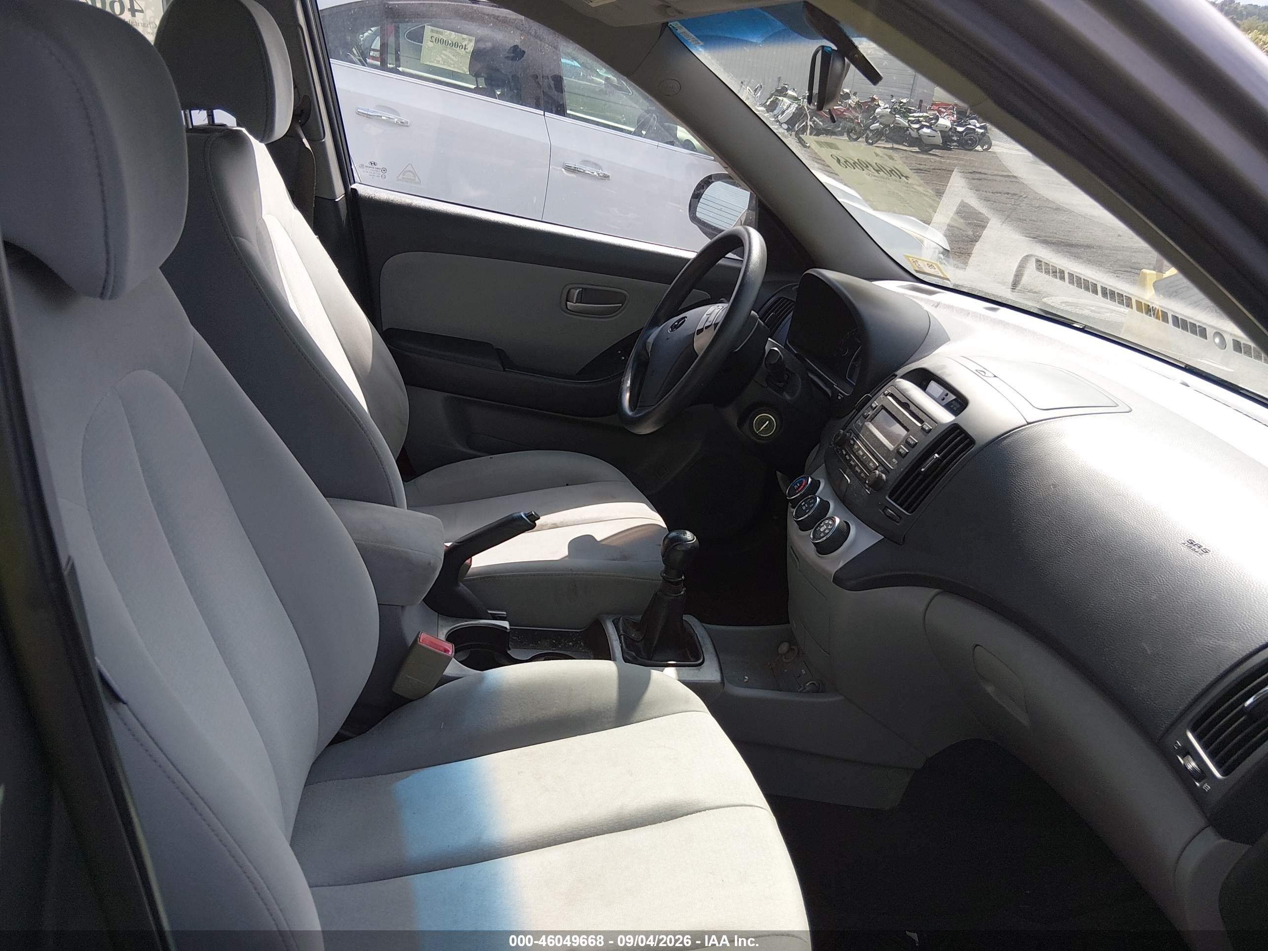 2009 Hyundai Elantra Gls Gray vin: KMHDU46D09U634563