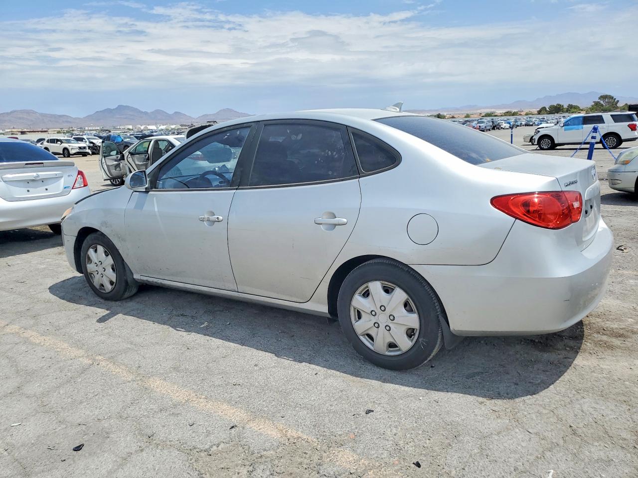 2009 Hyundai Elantra Gls Серебряный vin: KMHDU46D09U706152