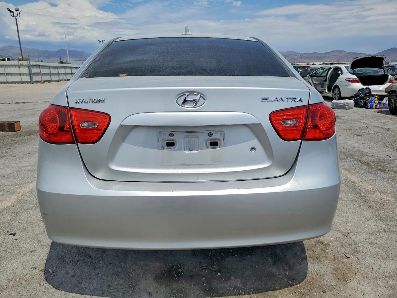 2009 Hyundai Elantra Gls Серебряный vin: KMHDU46D09U706152
