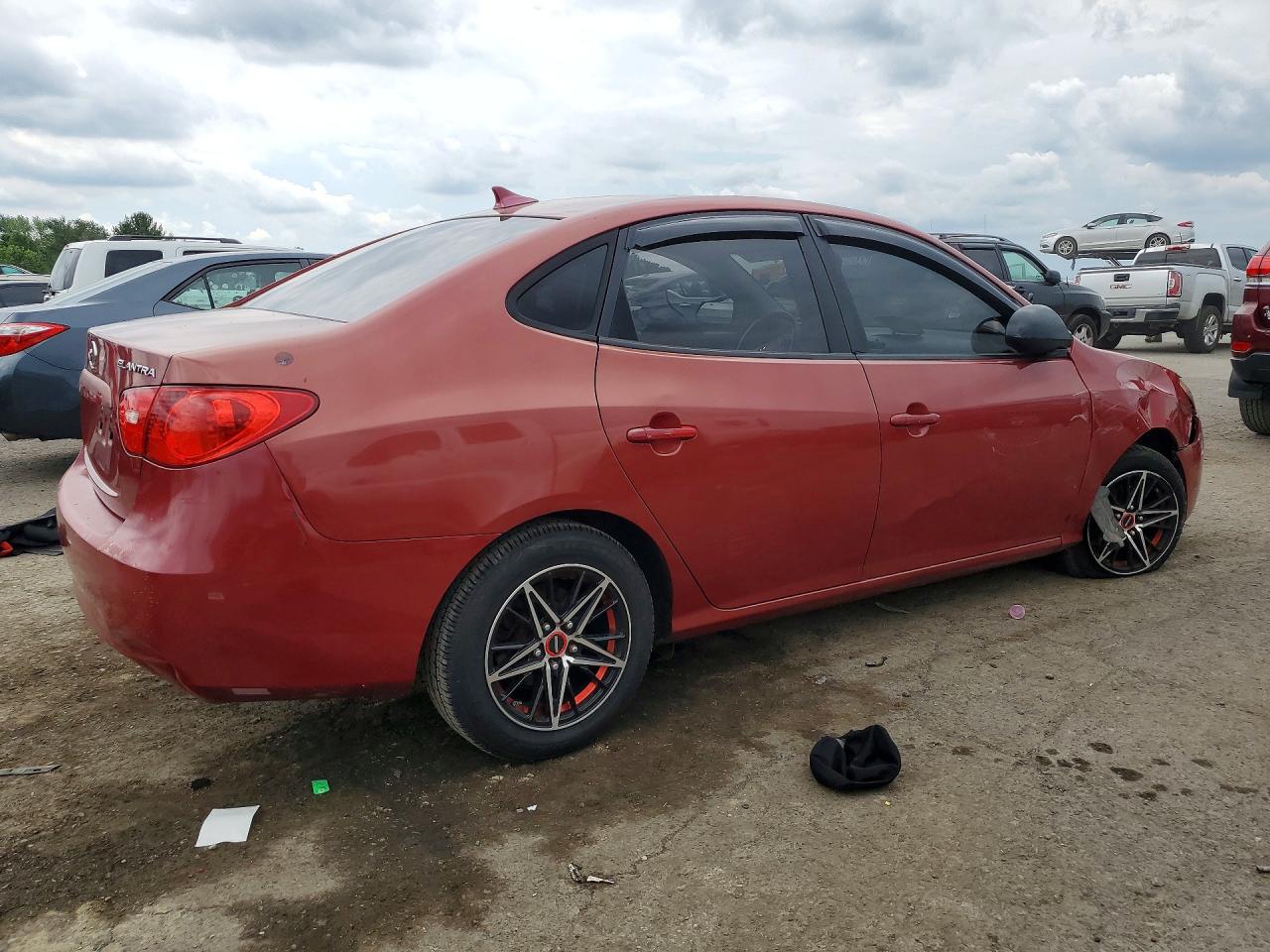 2009 Hyundai Elantra Red vin: KMHDU46D09U825223