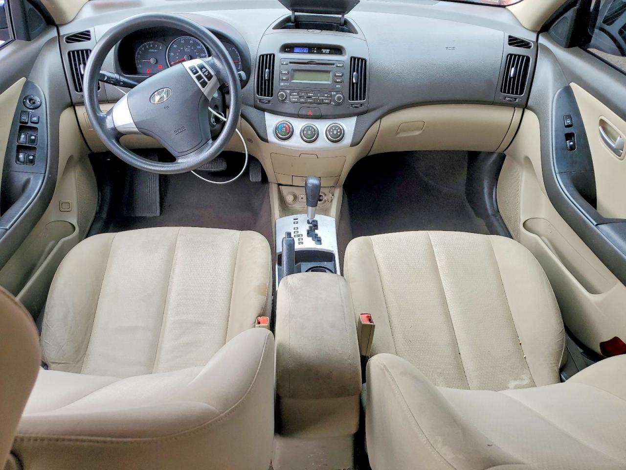 2009 Hyundai Elantra Red vin: KMHDU46D09U825223