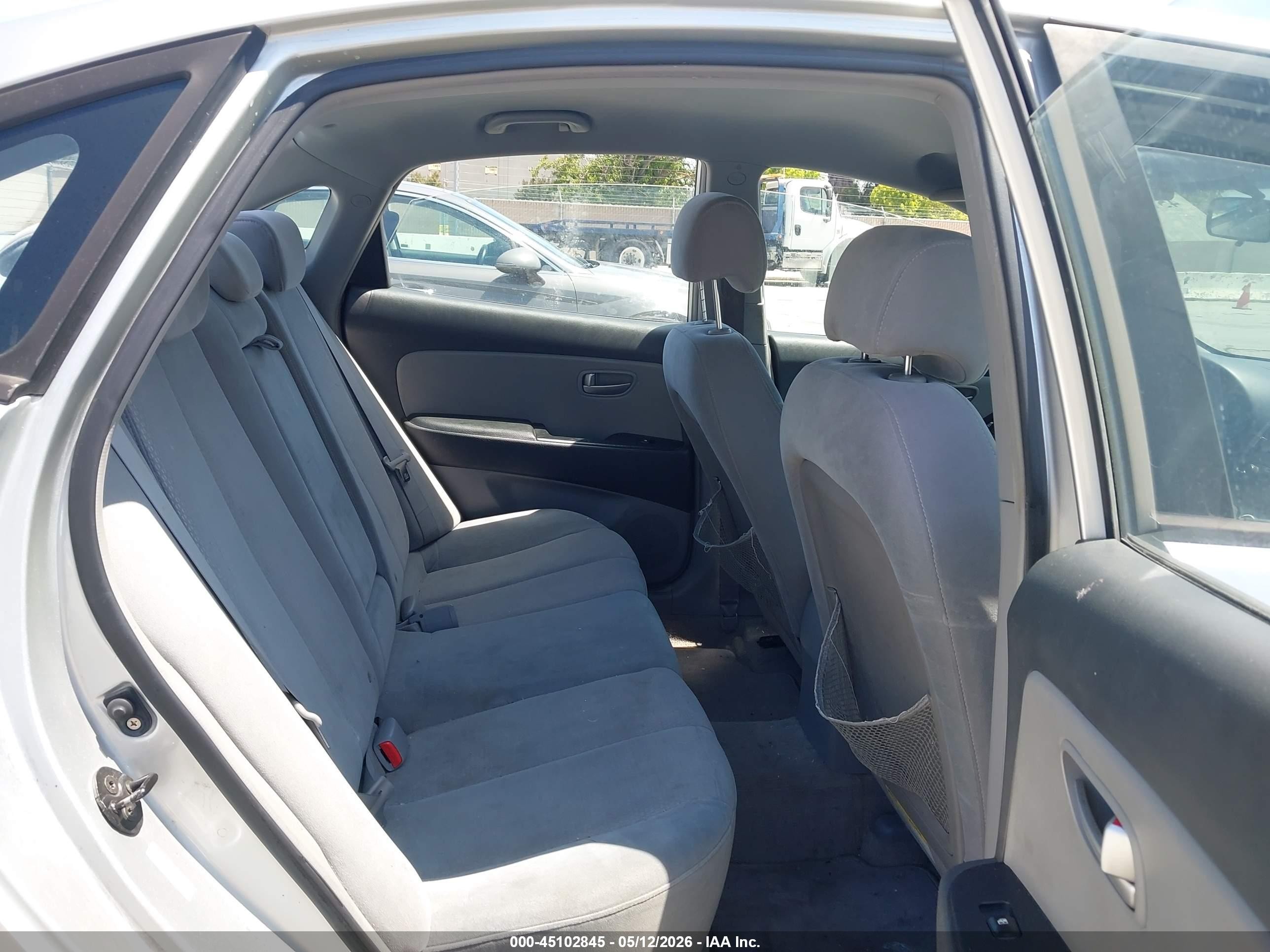2007 Hyundai Elantra Gls/limited/se Silver vin: KMHDU46D17U016696