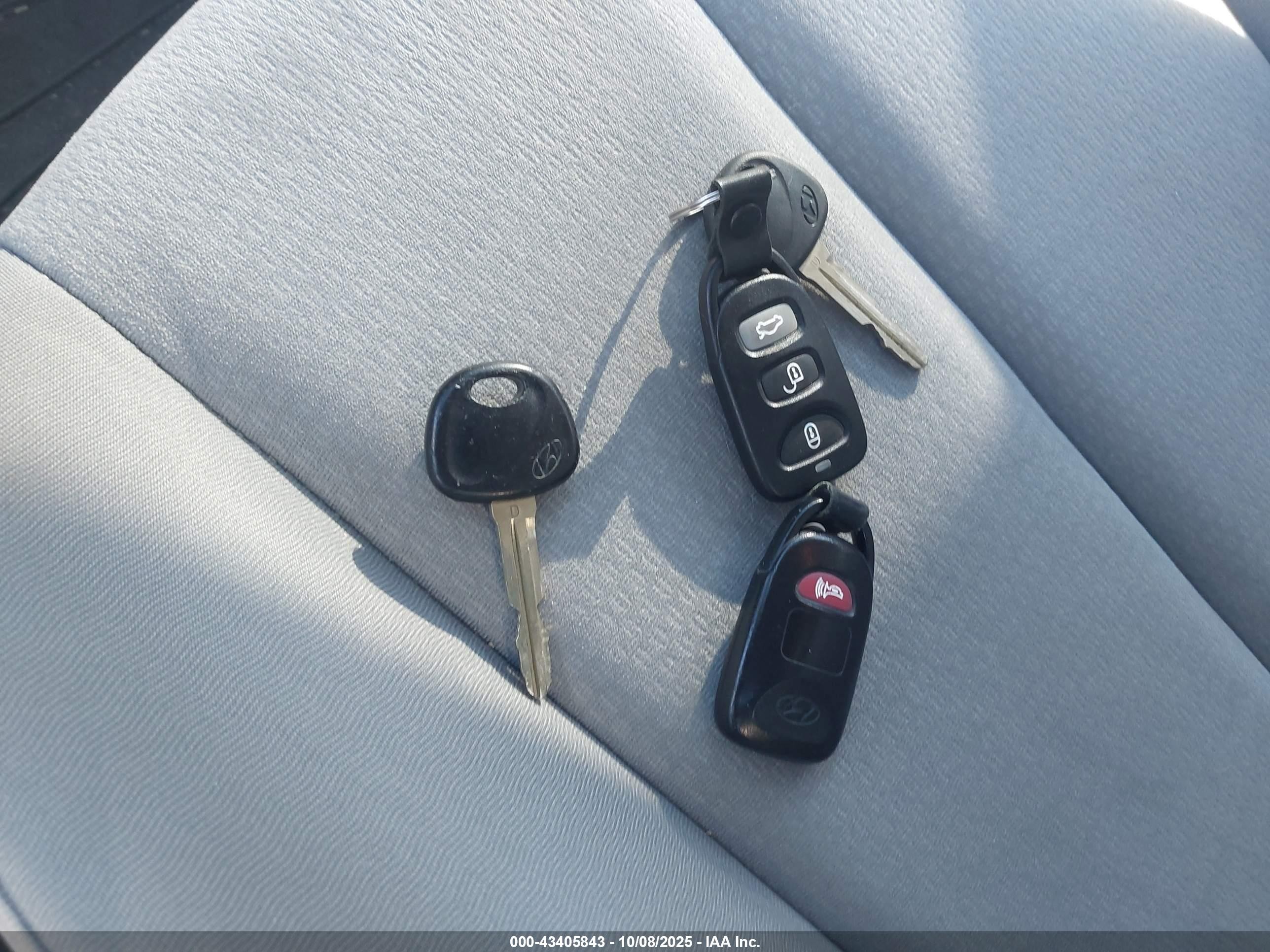 2007 Hyundai Elantra Gls/limited/se Gray vin: KMHDU46D17U141939