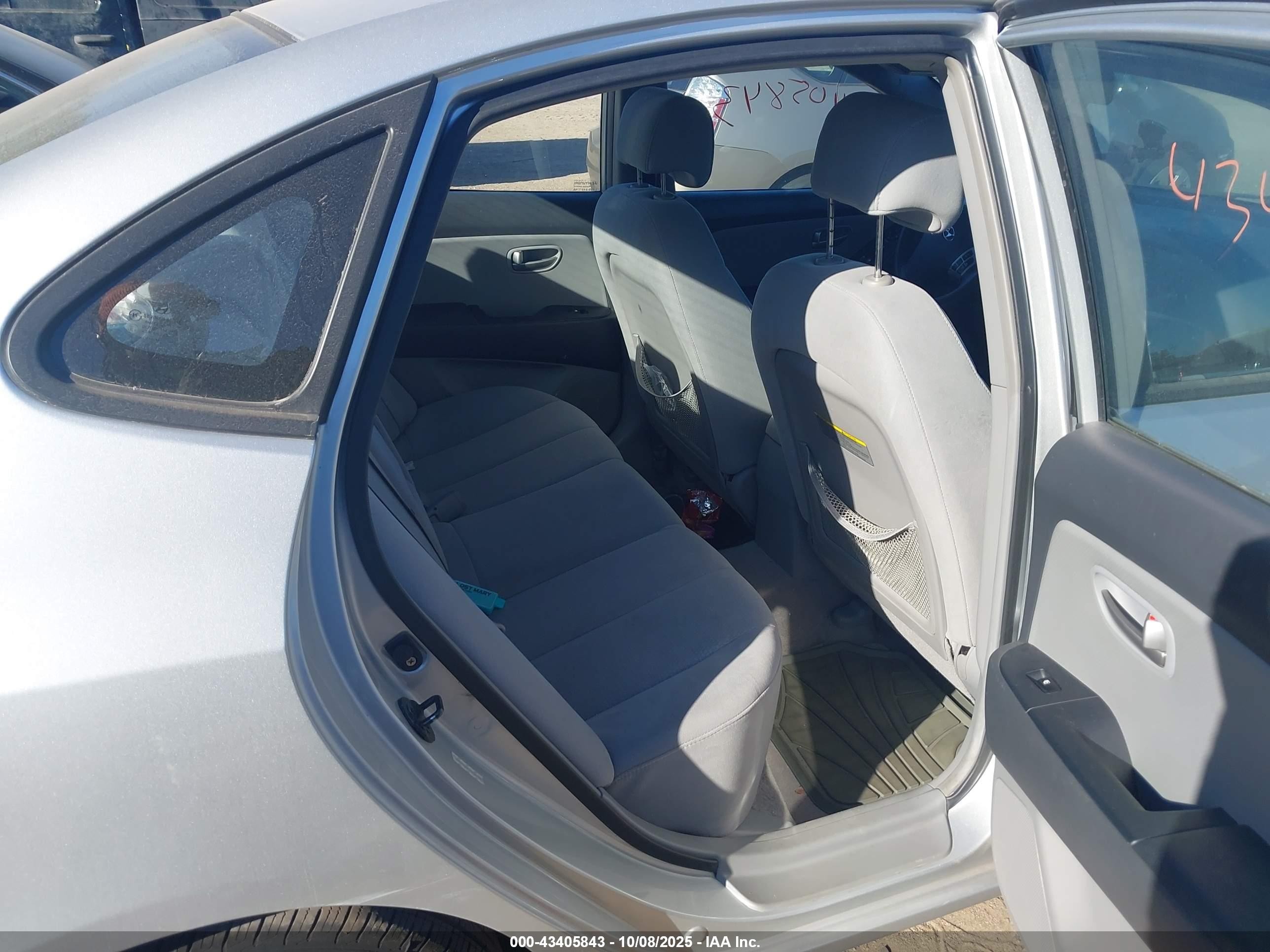 2007 Hyundai Elantra Gls/limited/se Gray vin: KMHDU46D17U141939