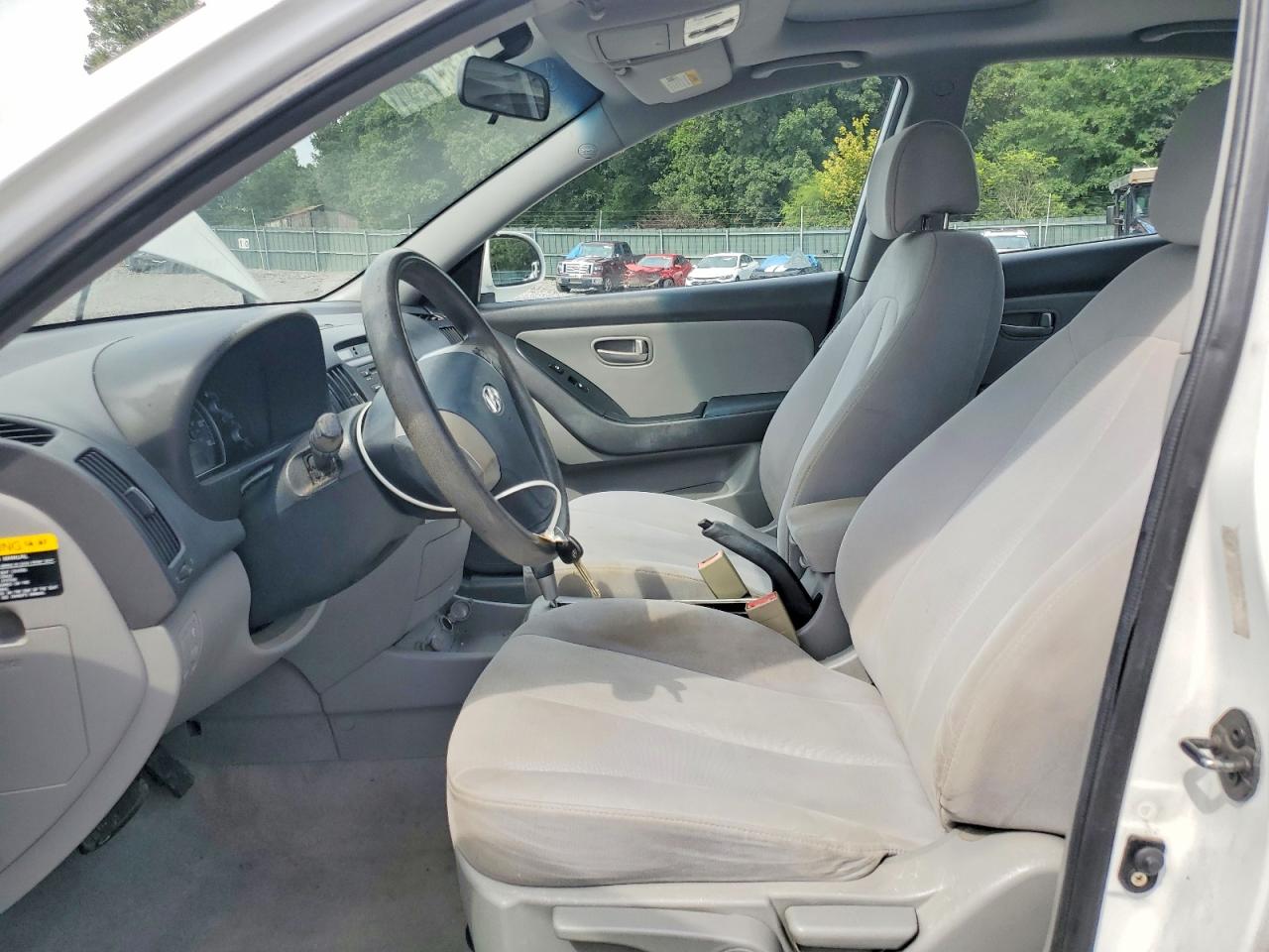 2007 Hyundai Elantra Gls White vin: KMHDU46D17U190932