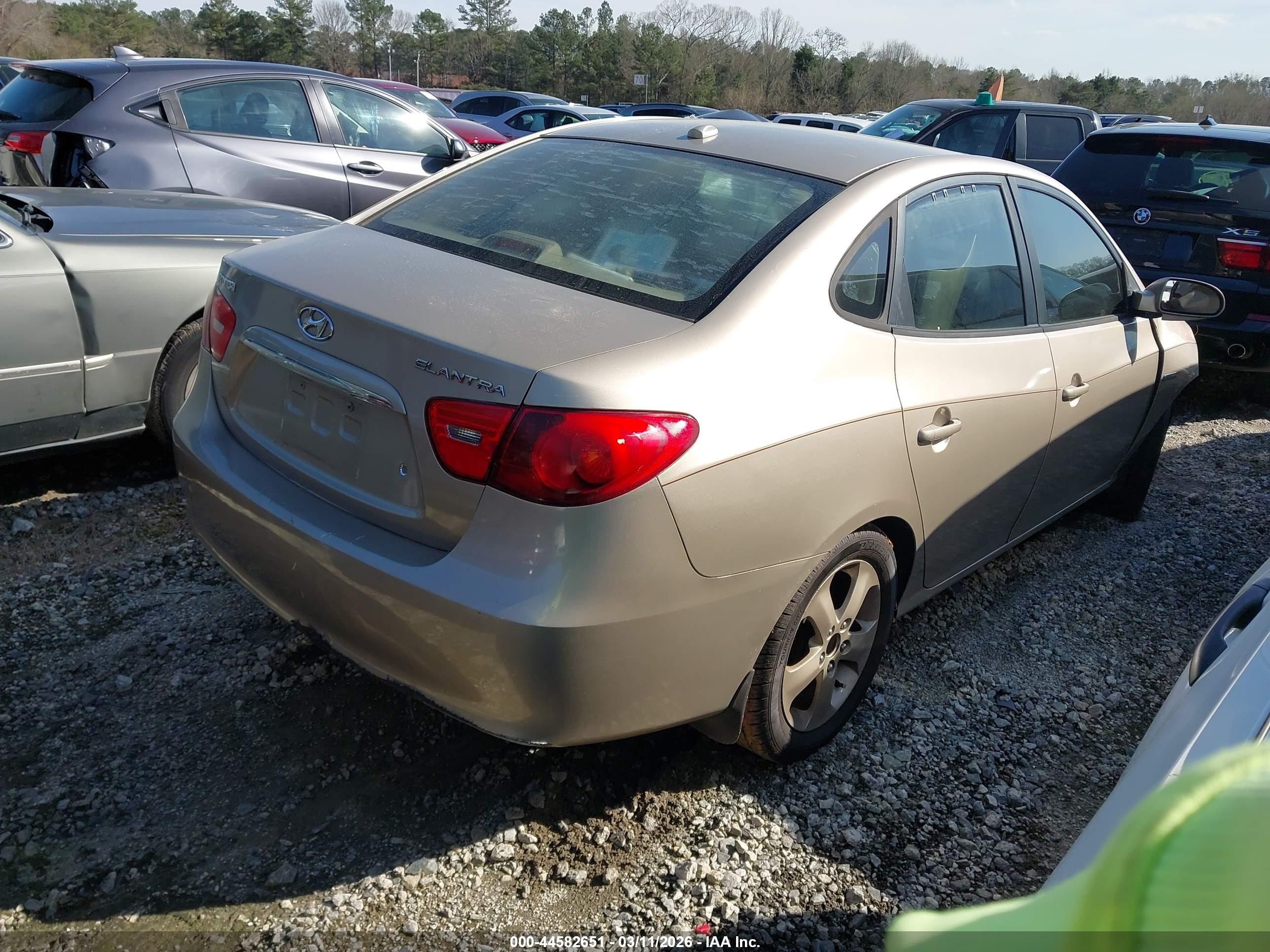 2007 Hyundai Elantra Gls/limited/se Champagne vin: KMHDU46D17U238316