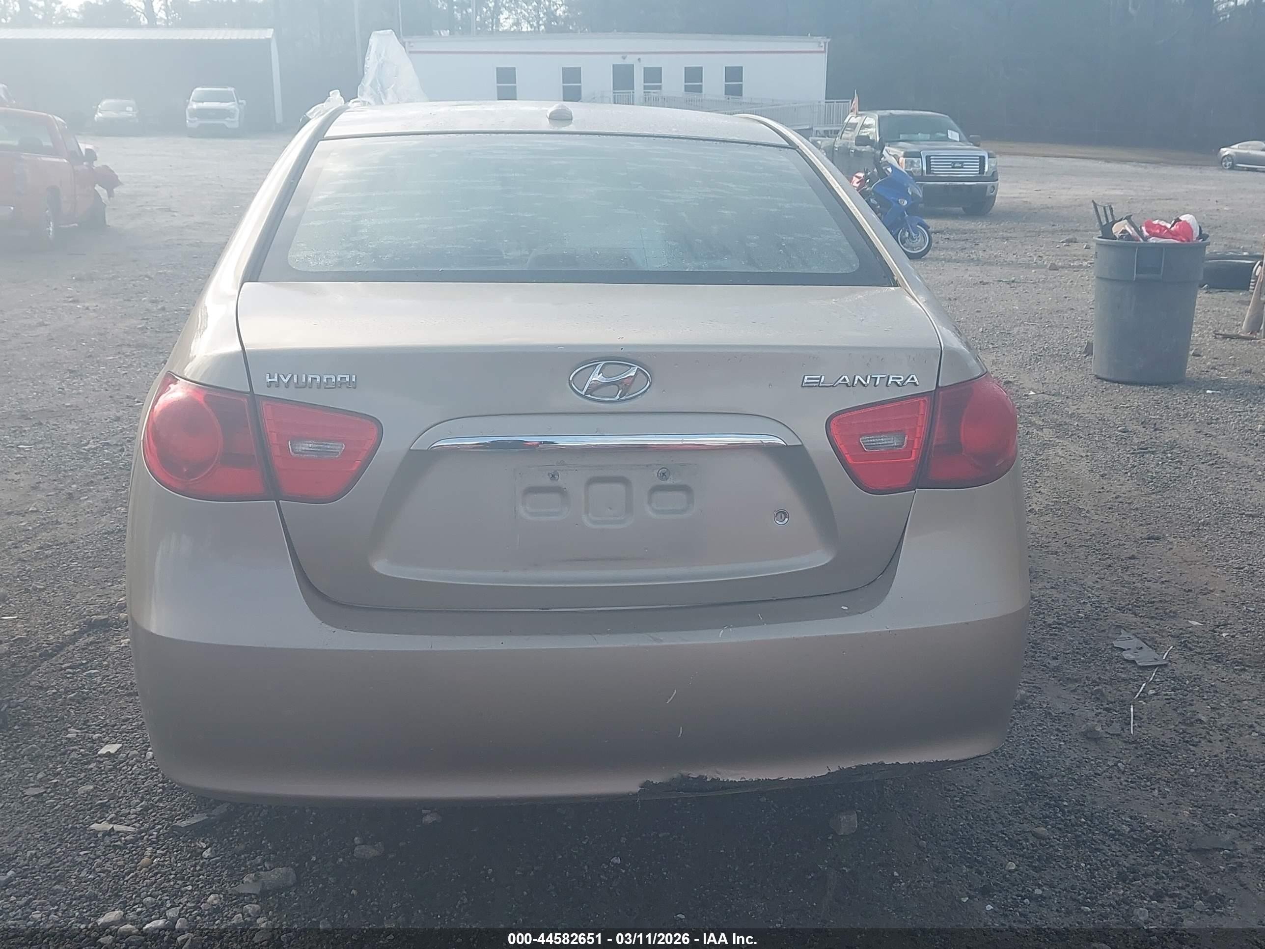 2007 Hyundai Elantra Gls/limited/se Champagne vin: KMHDU46D17U238316