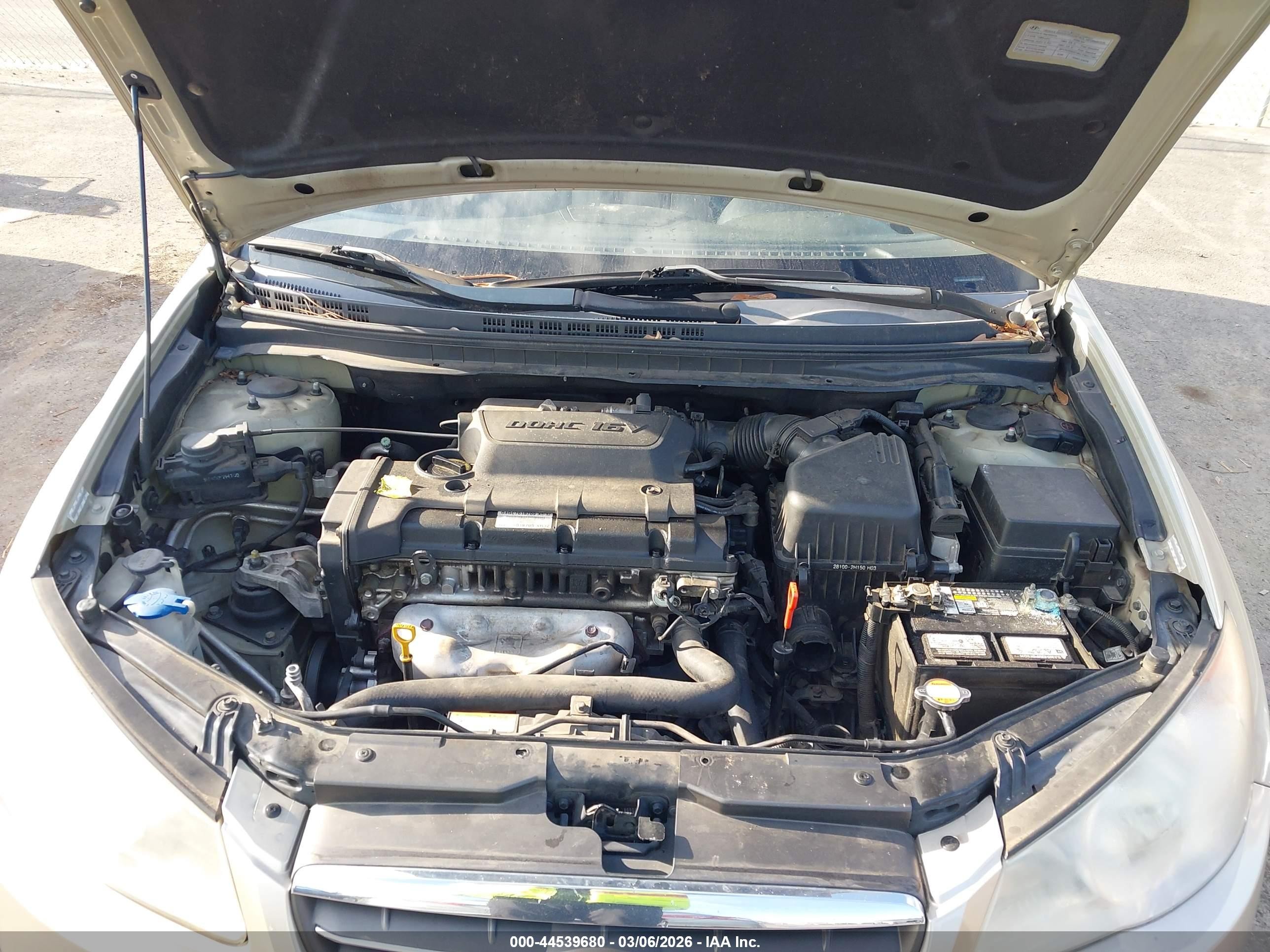 2008 Hyundai Elantra Gls/se Gold vin: KMHDU46D18U312335