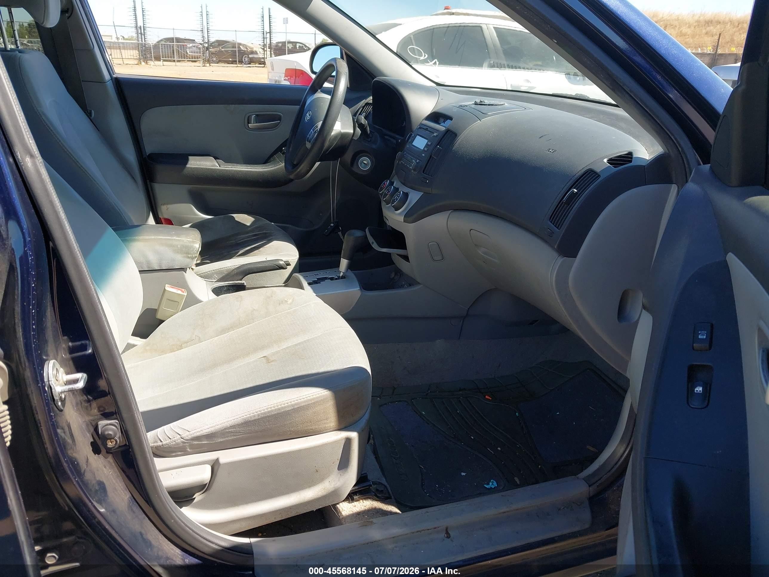 2008 Hyundai Elantra Gls/se Blue vin: KMHDU46D18U321522
