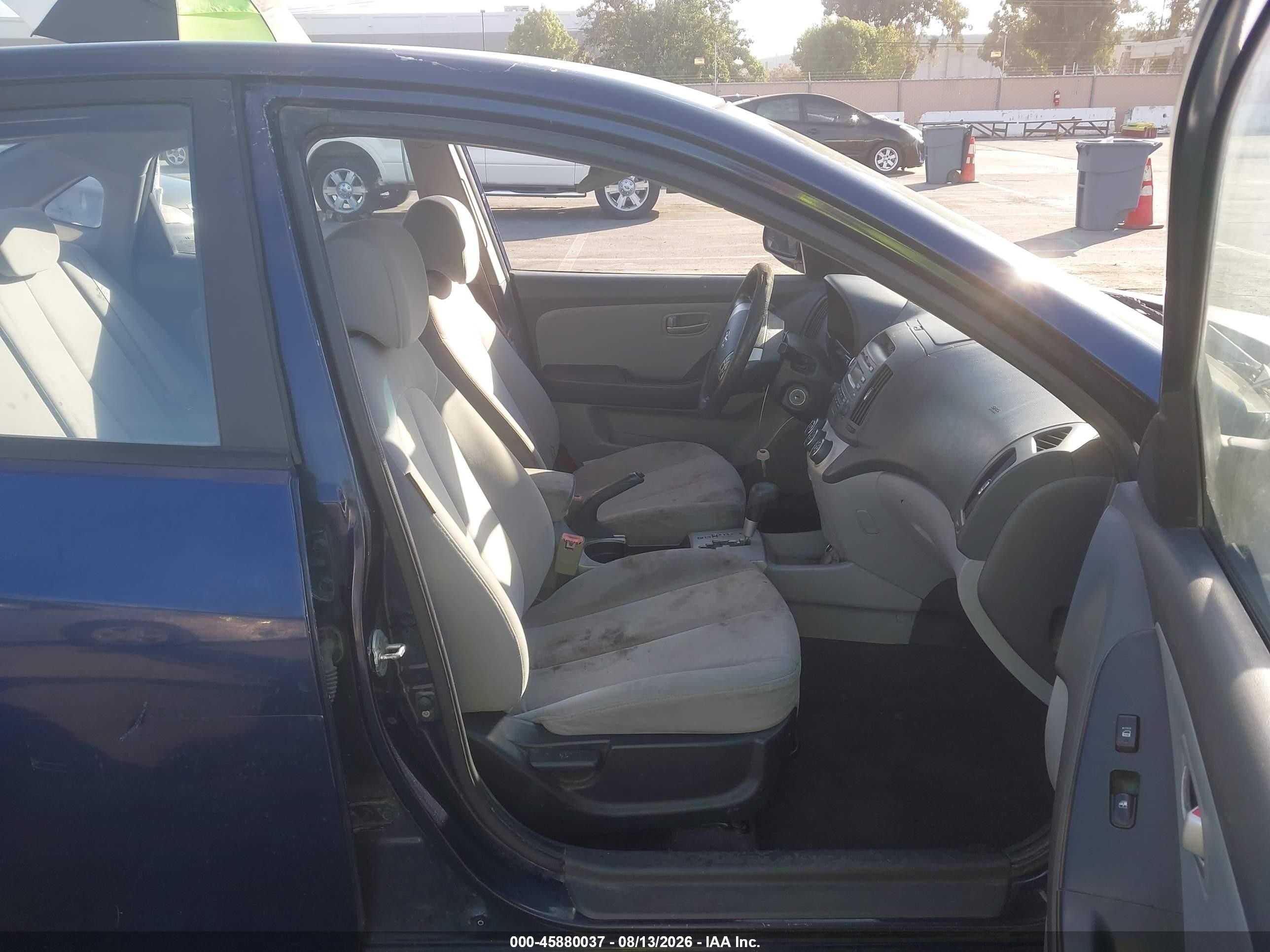 2008 Hyundai Elantra Gls/se Blue vin: KMHDU46D18U358084