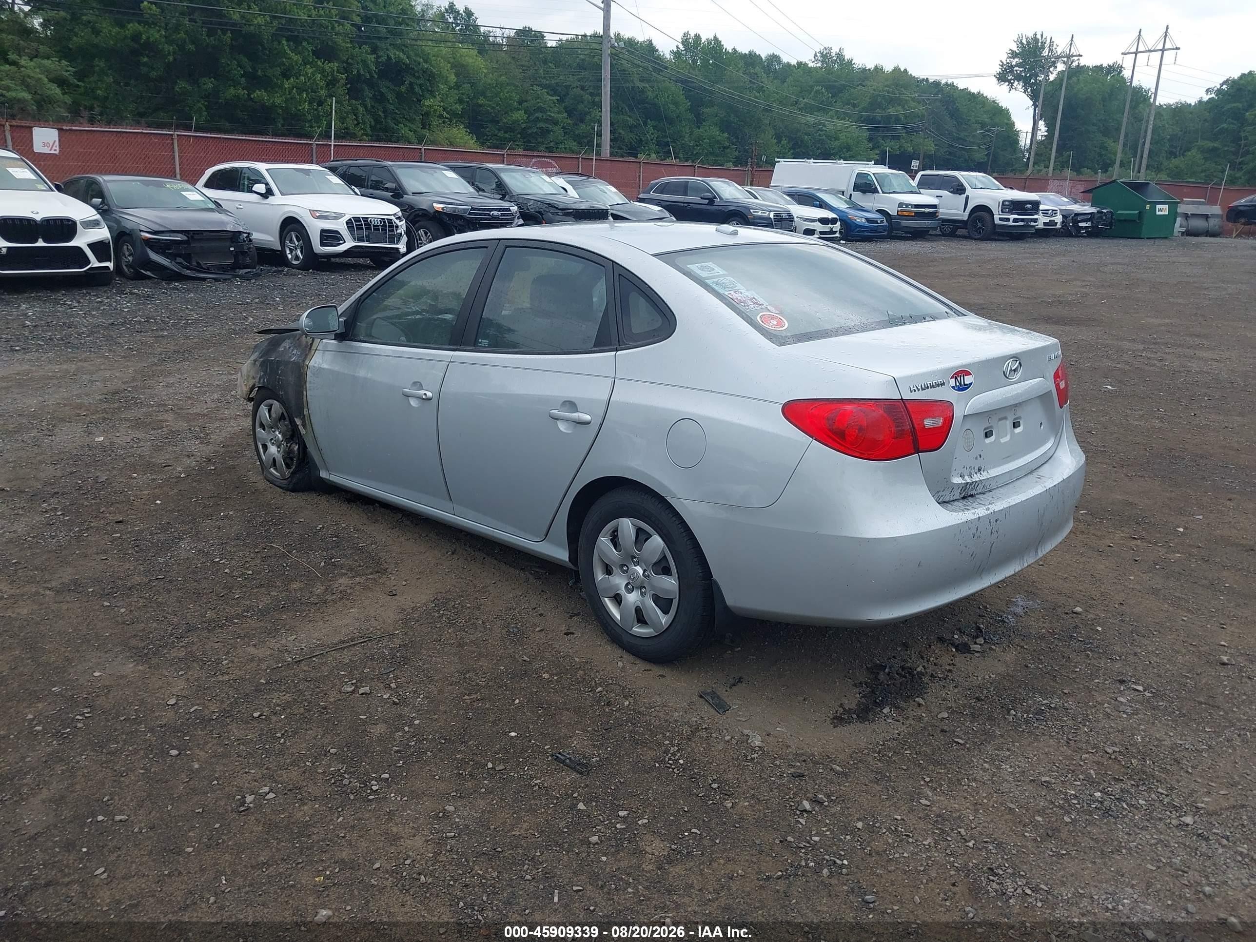 2008 Hyundai Elantra Gls/se Silver vin: KMHDU46D18U409471
