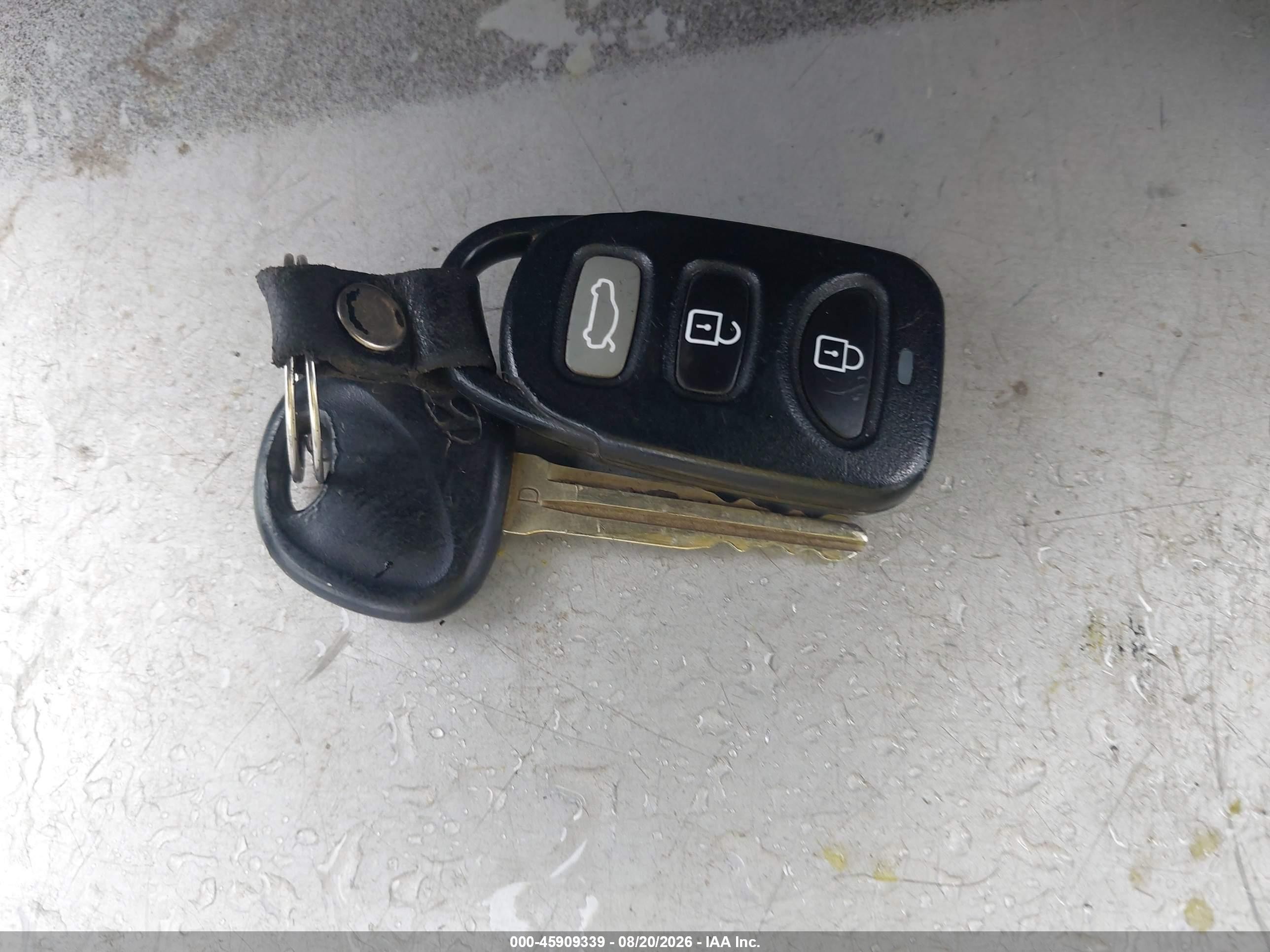 2008 Hyundai Elantra Gls/se Silver vin: KMHDU46D18U409471