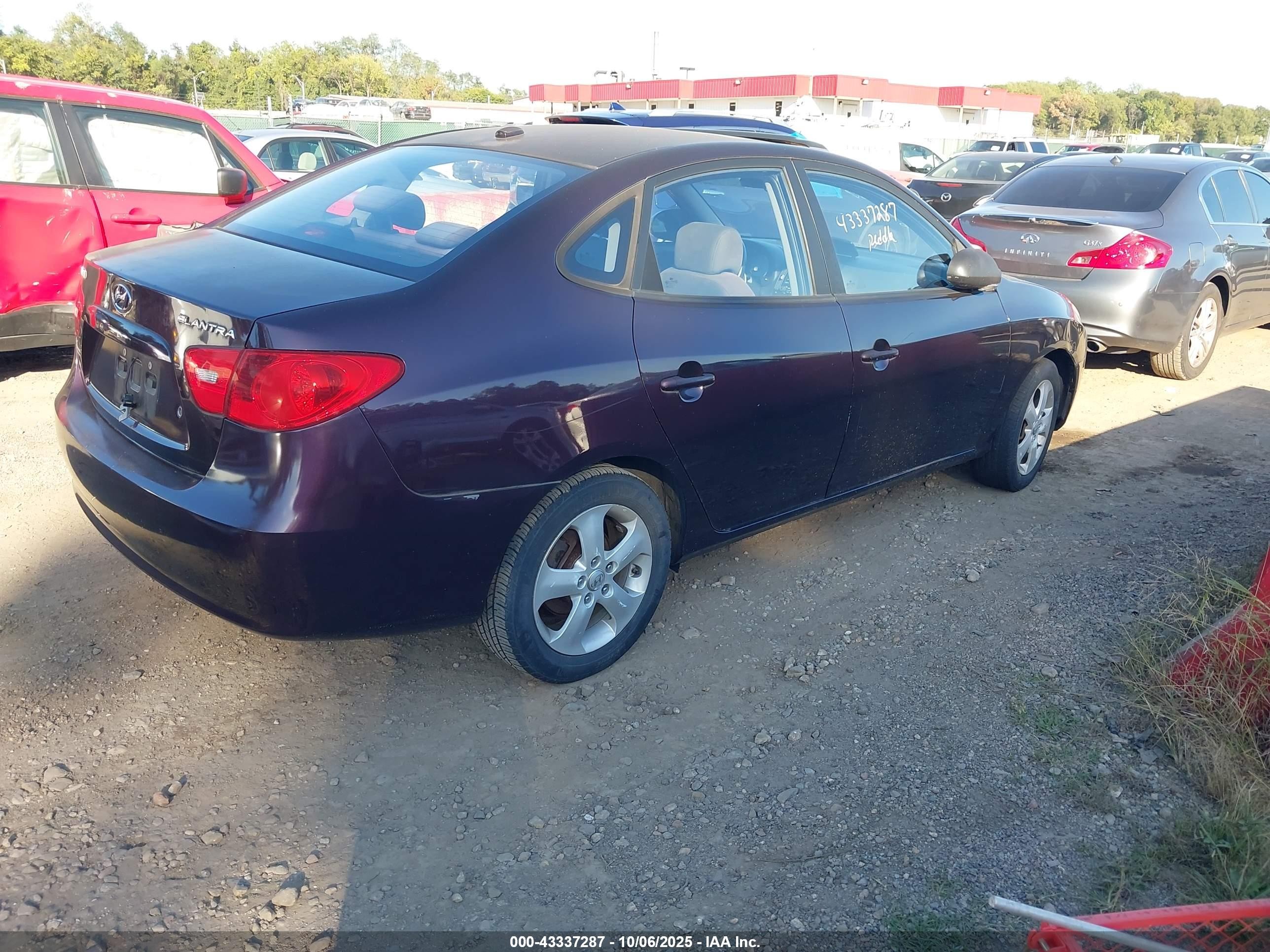 2008 Hyundai Elantra Gls/se Maroon vin: KMHDU46D18U503348
