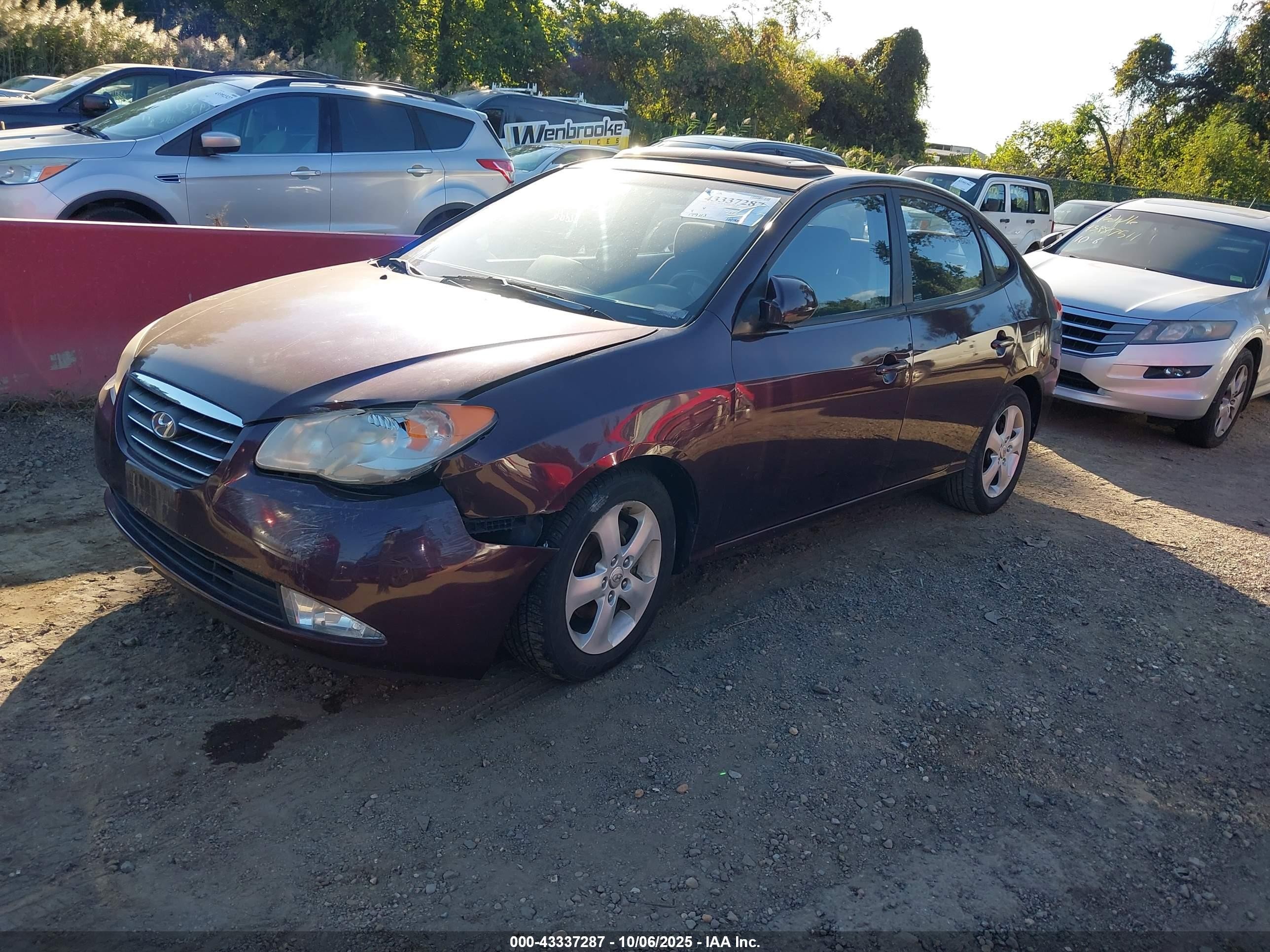 2008 Hyundai Elantra Gls/se Maroon vin: KMHDU46D18U503348