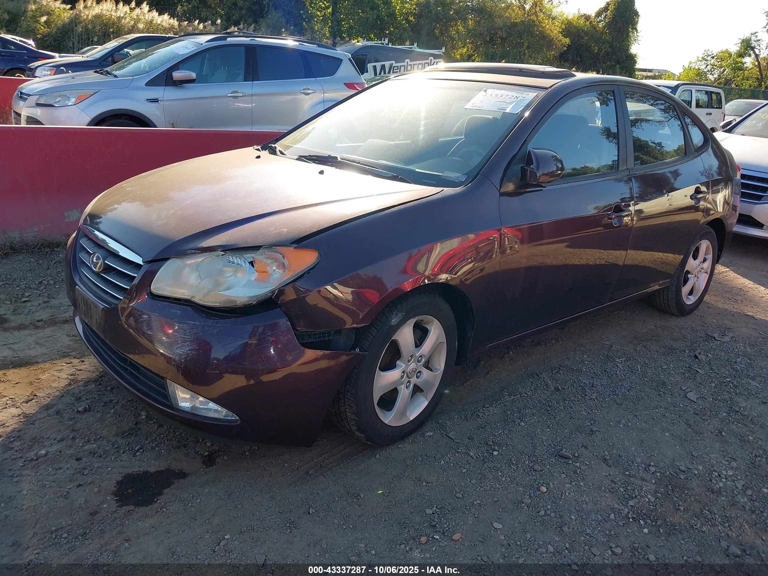 2008 Hyundai Elantra Gls/se Maroon vin: KMHDU46D18U503348