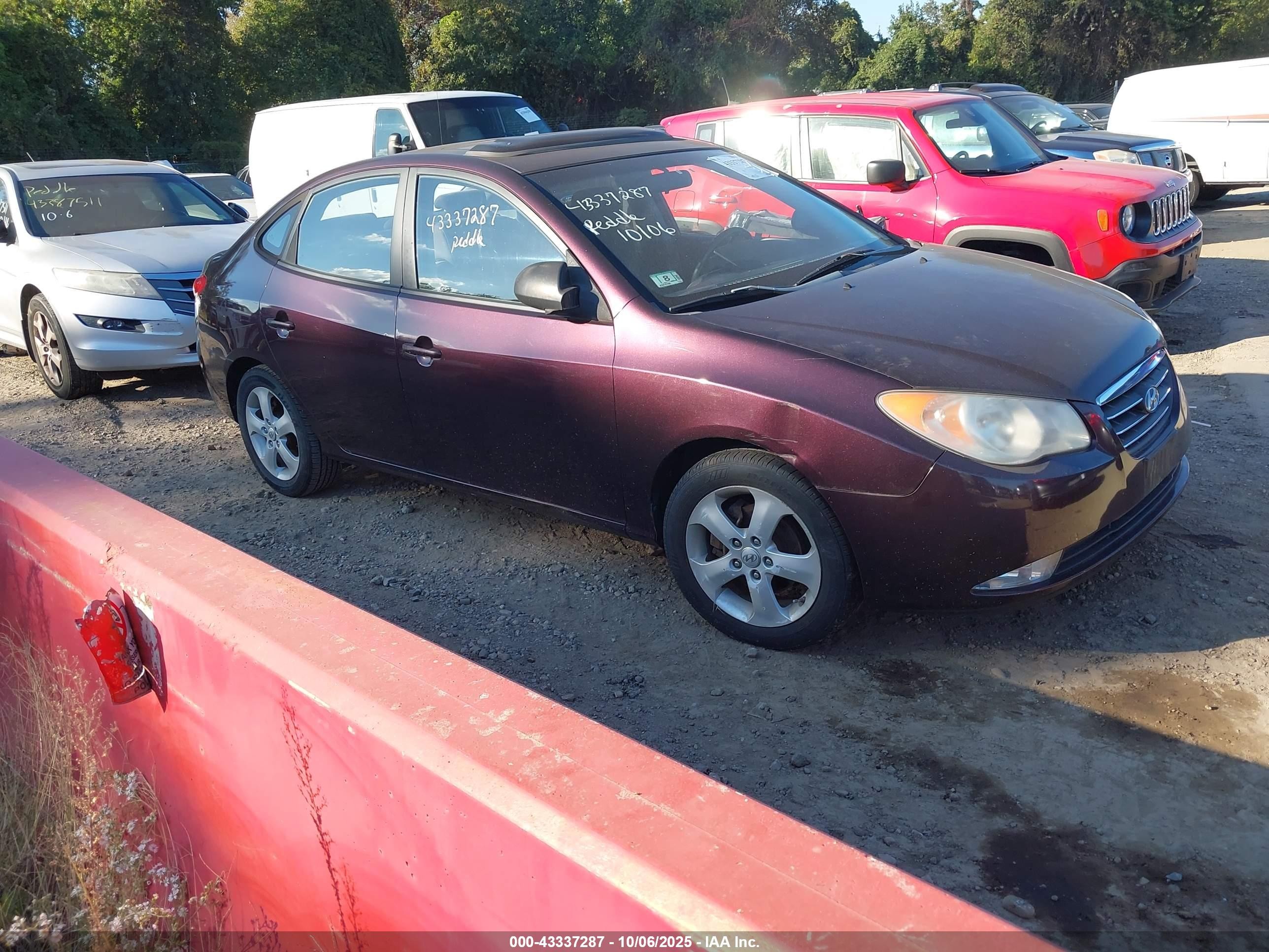 2008 Hyundai Elantra Gls/se Maroon vin: KMHDU46D18U503348