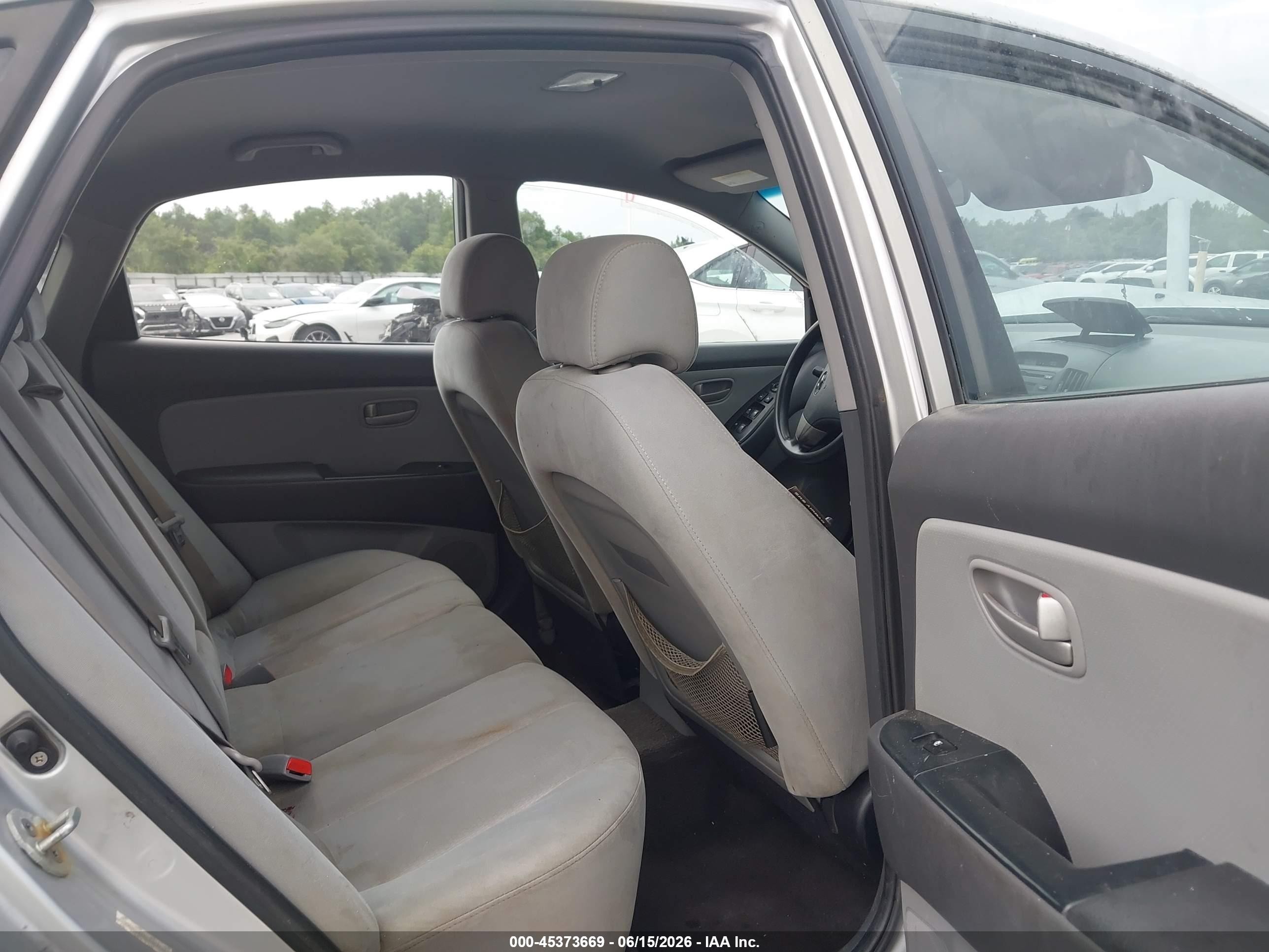 2008 Hyundai Elantra Gls/se Silver vin: KMHDU46D18U545454