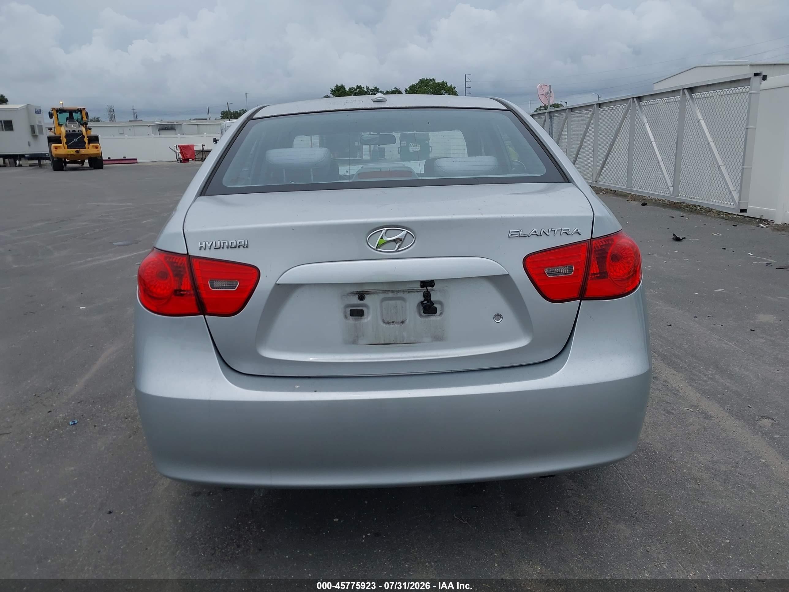 2009 Hyundai Elantra Gls Silver vin: KMHDU46D19U589634