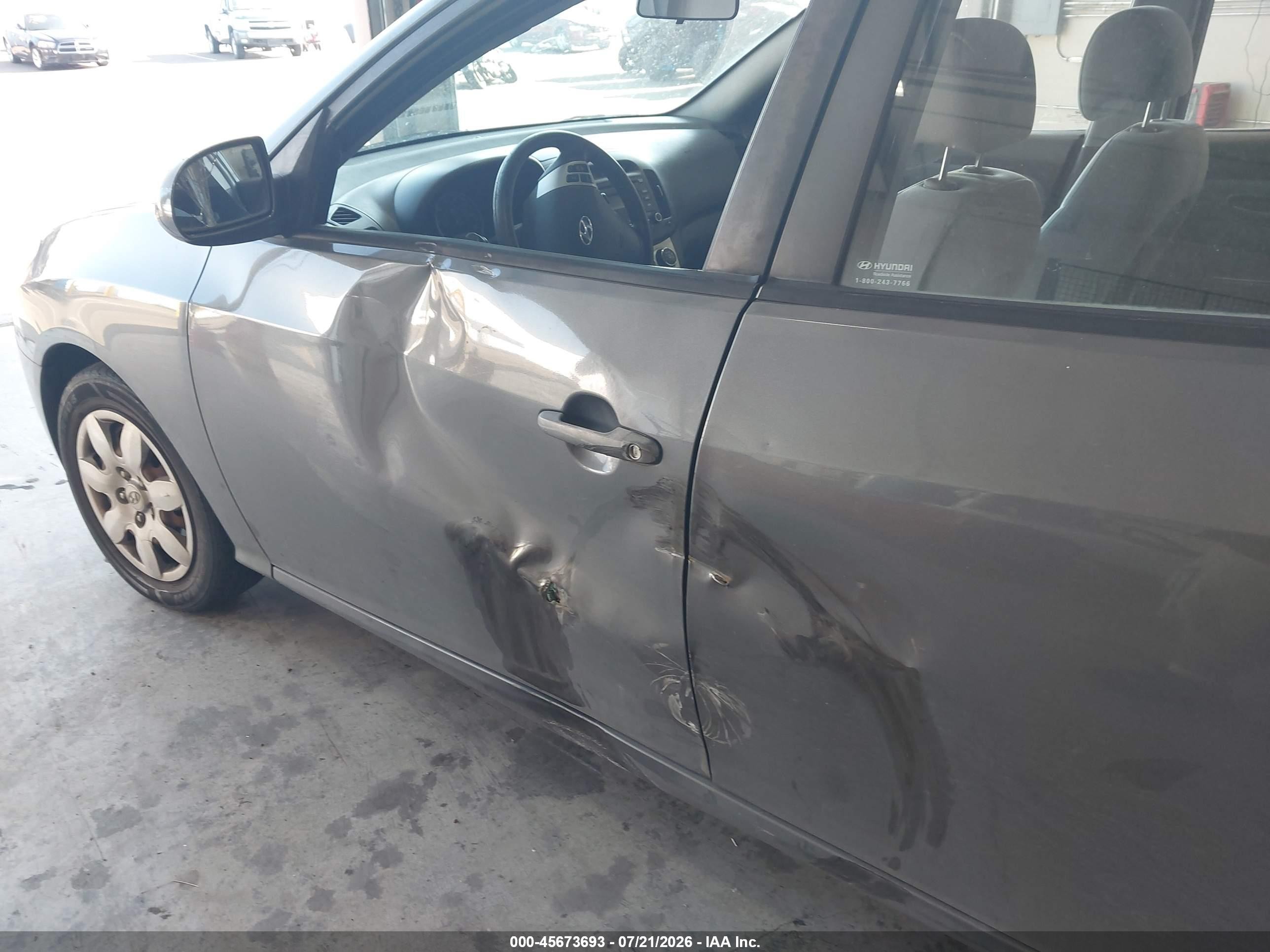 2009 Hyundai Elantra Gls Gray vin: KMHDU46D19U676322